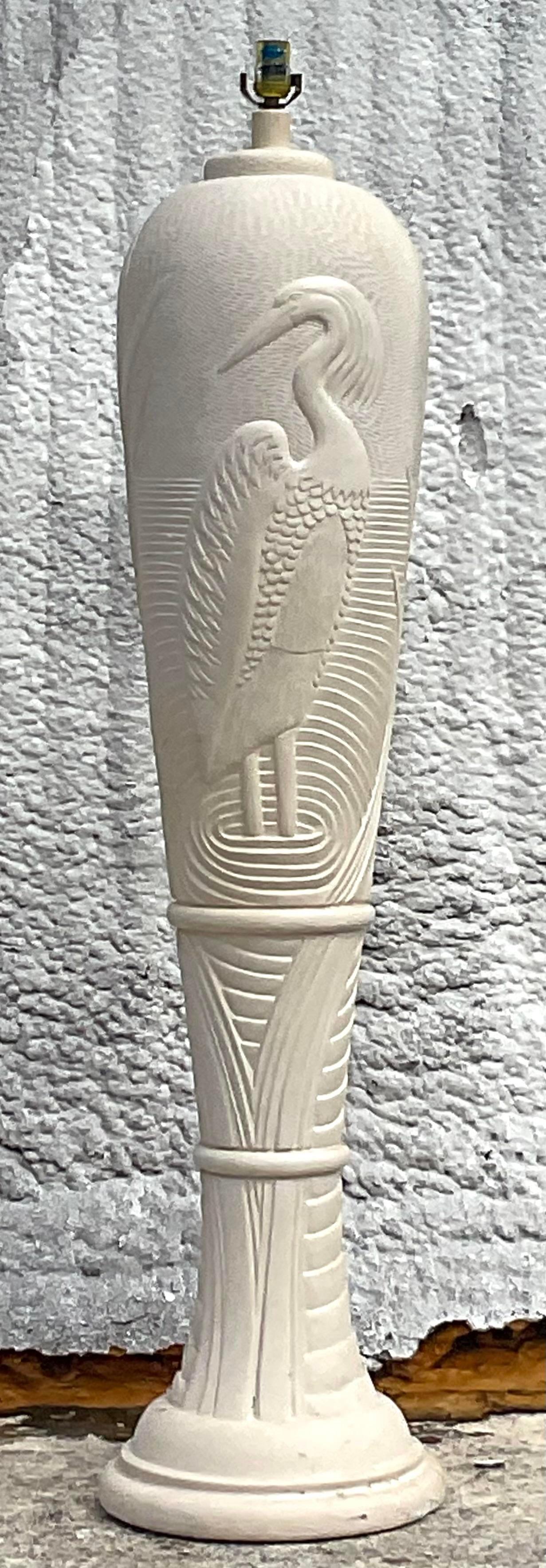 Américain Lampadaire vintage Boho en plâtre Crane en vente