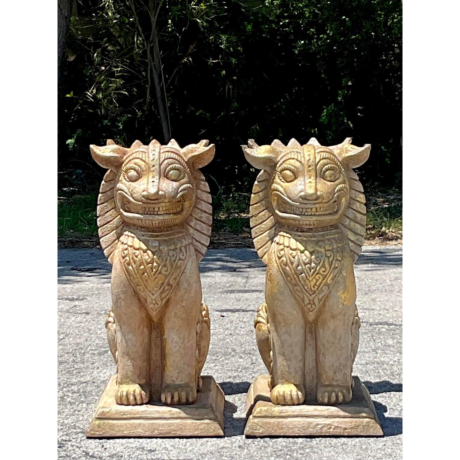 Cani da caccia Boho in gesso su legno - Una coppia in vendita 2