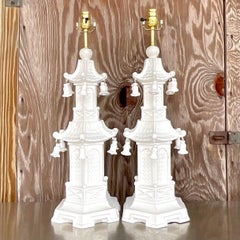 Pagode en plâtre blanc Wood Wood Vintage - une paire