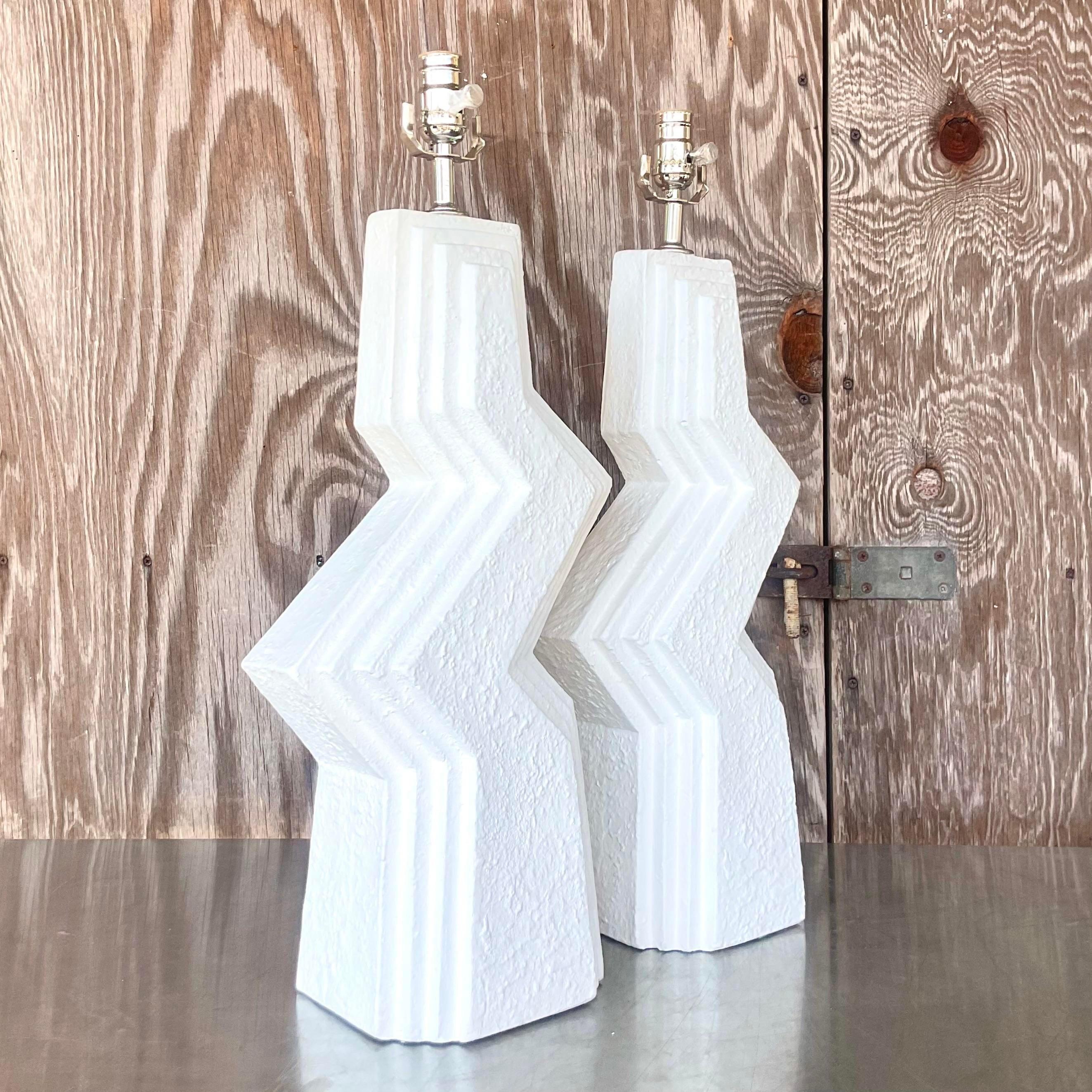 Vintage Boho Plaster Zig Zag Lamps, a Pair In Good Condition In West Palm Beach, FL