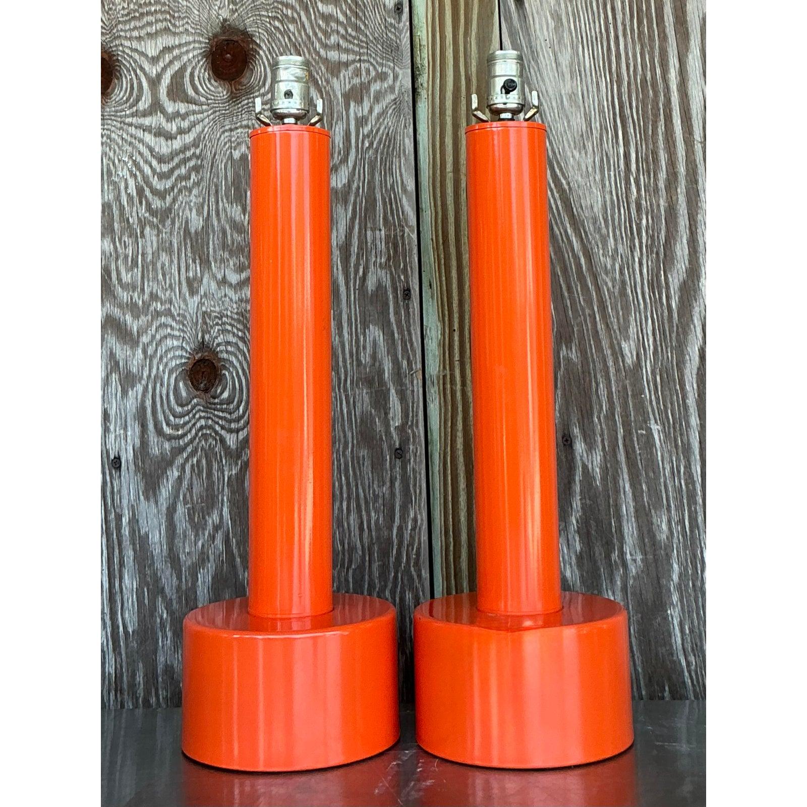 Lampes laquées vintage boho postmoderne - une paire Bon état - En vente à west palm beach, FL