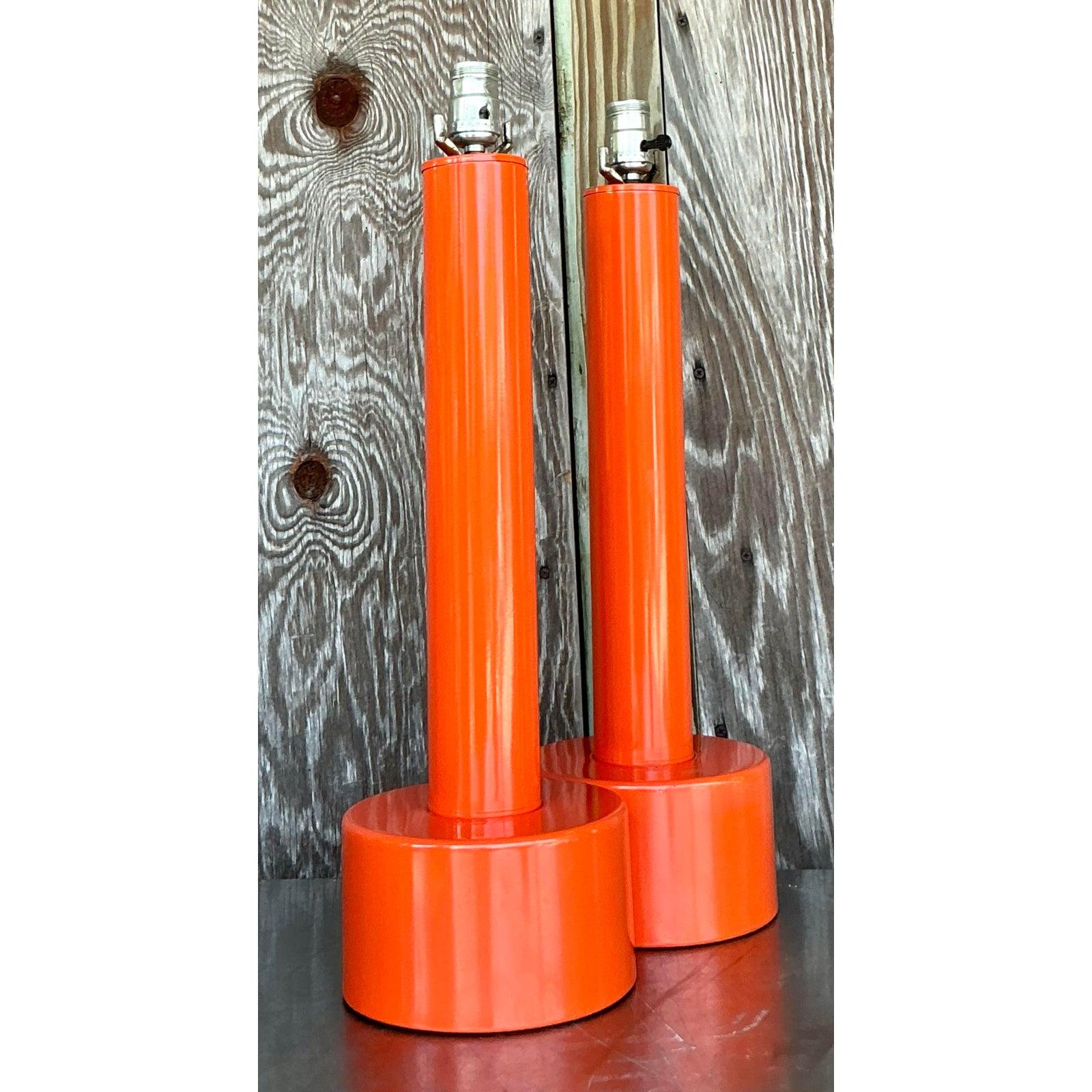 20ième siècle Lampes laquées vintage boho postmoderne - une paire en vente