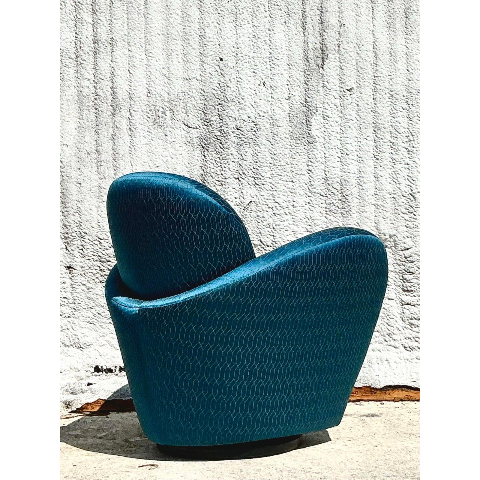 Américain Chaise pivotante bohème postmoderne d'après Michael Wolk pour Directional en vente