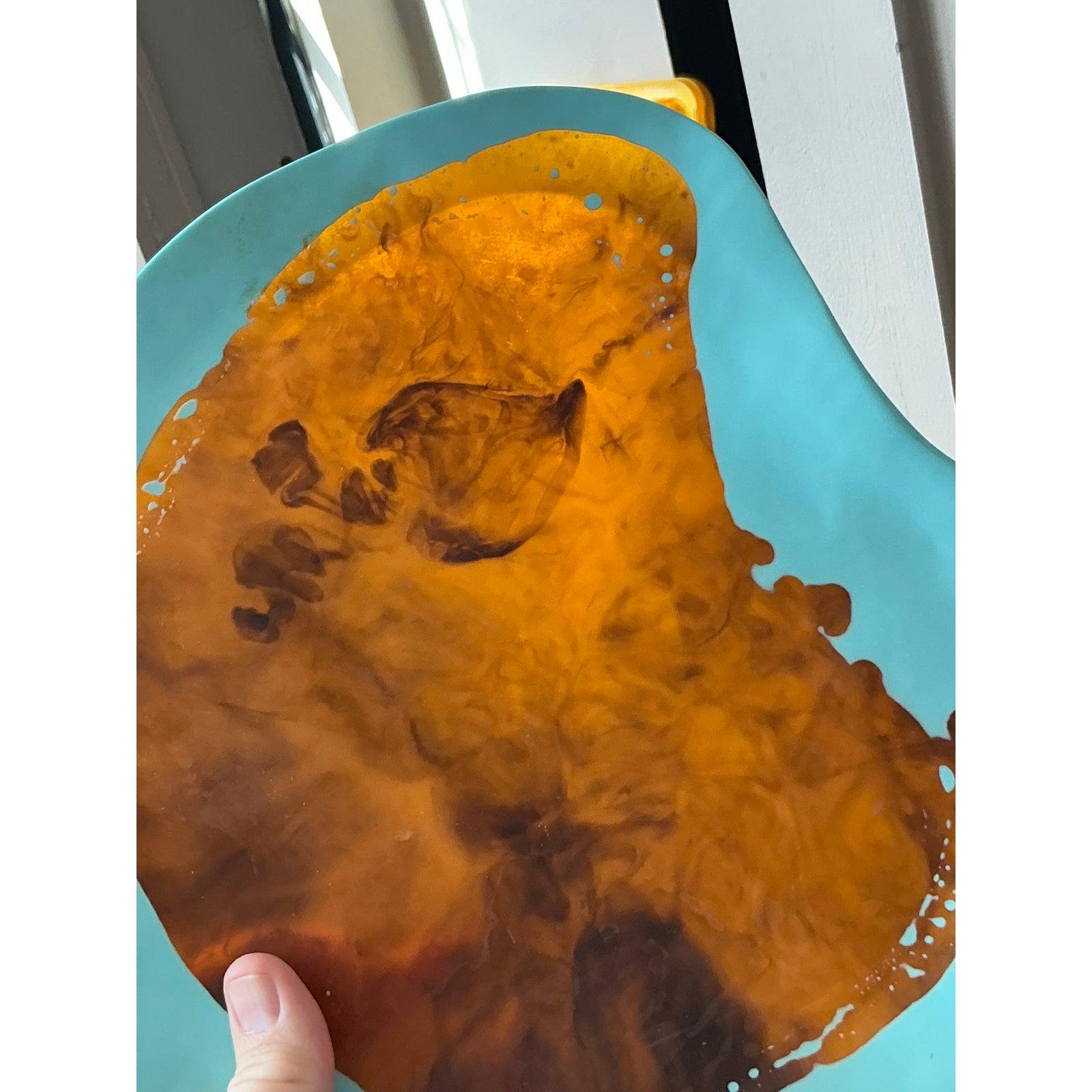 Americano Piatto vintage in resina colata Boho con dettagli di pittura astratta in vendita