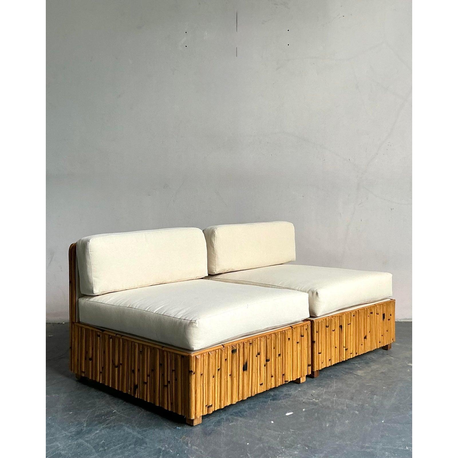 Pareja de sillas de ratán boho vintage con forma de pretzel Tela en venta