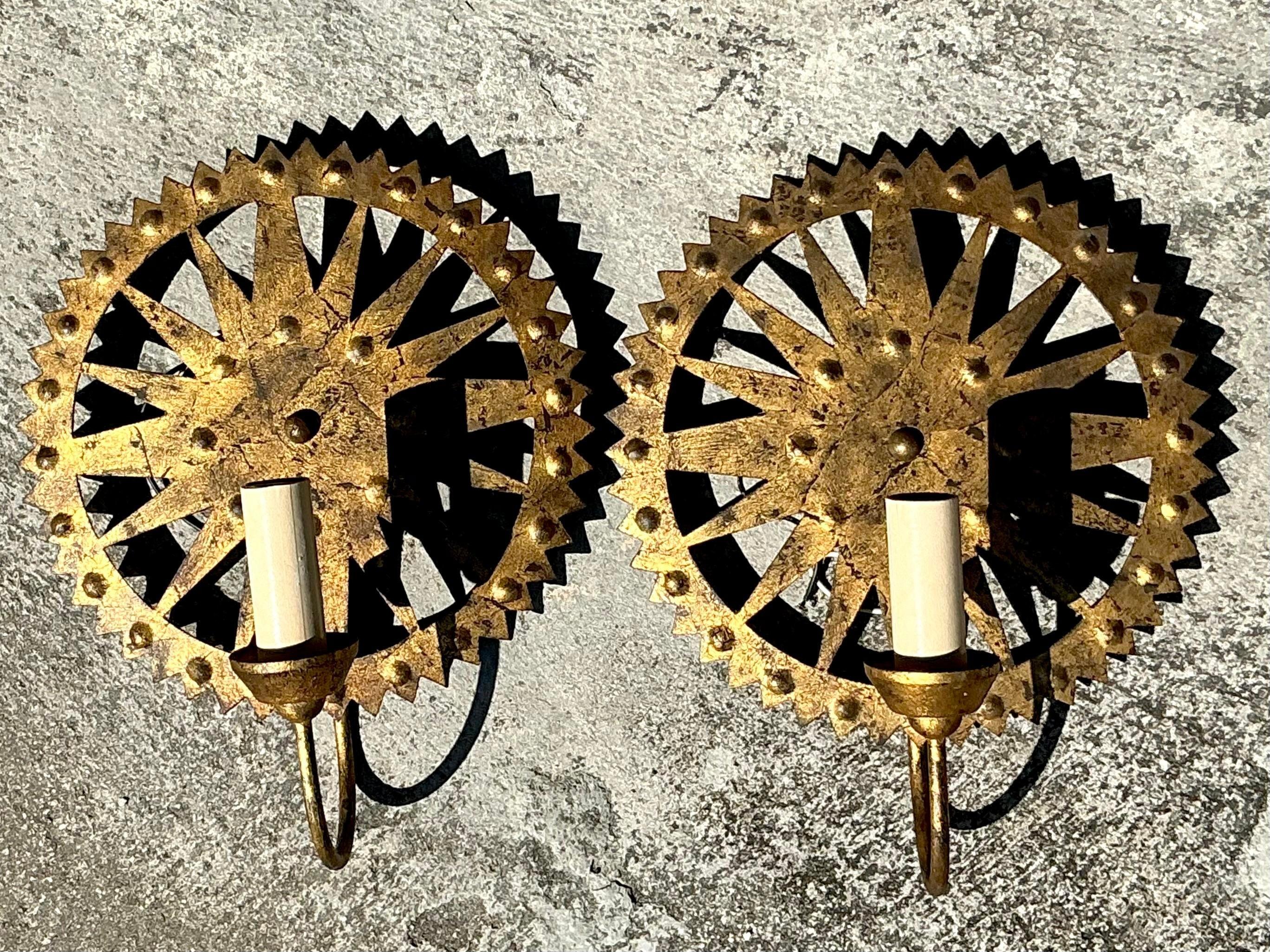 Paire d'appliques lumineuses Boho Punch Cut Gilt - une paire Bon état - En vente à west palm beach, FL