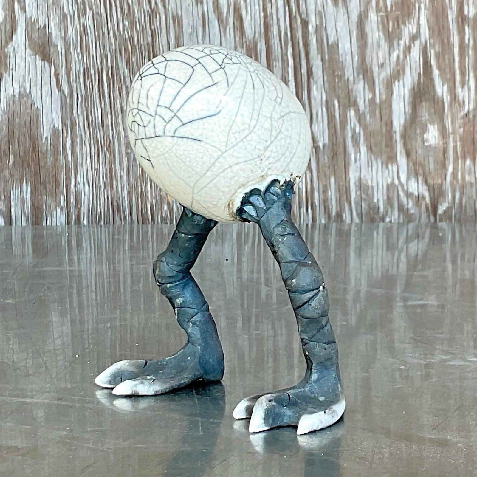 Américain Sculpture d'œuf cuit au raku Boho en vente