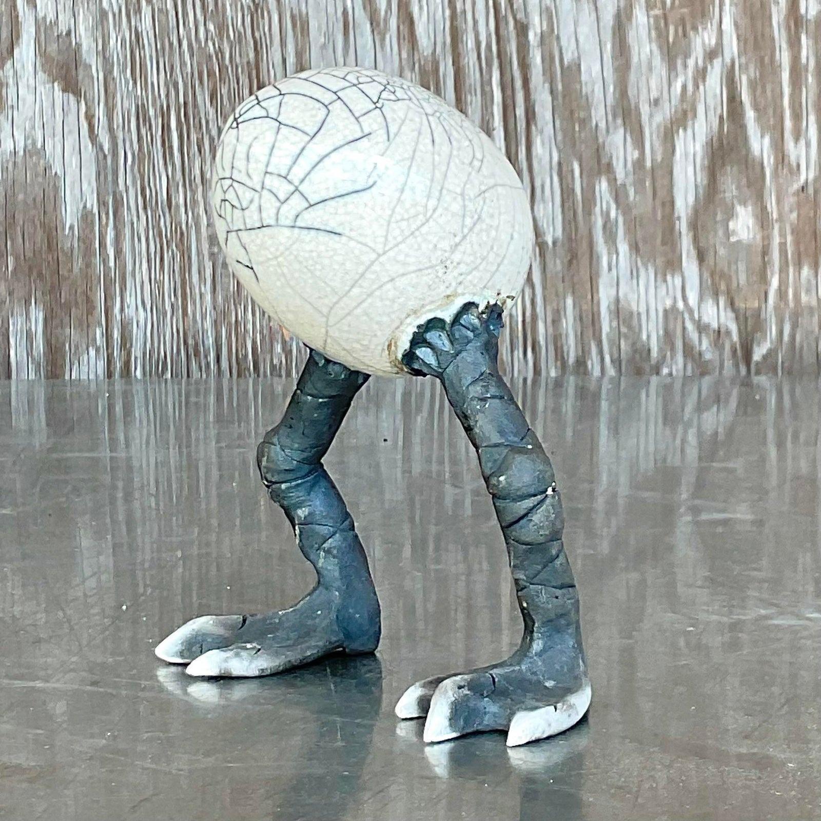Vintage Boho Raku gebrannte Ei-Skulptur (Töpferwaren) im Angebot