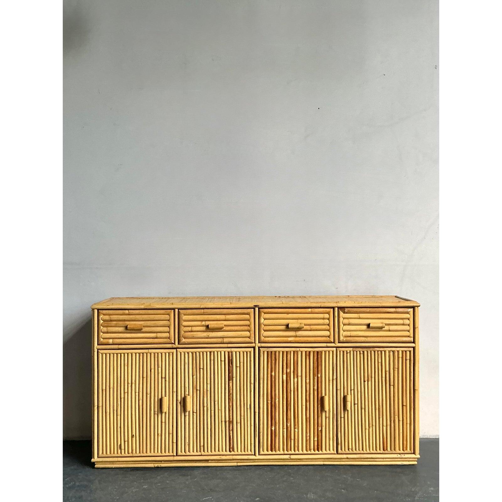XX secolo Credenza in rattan vintage Boho in vendita
