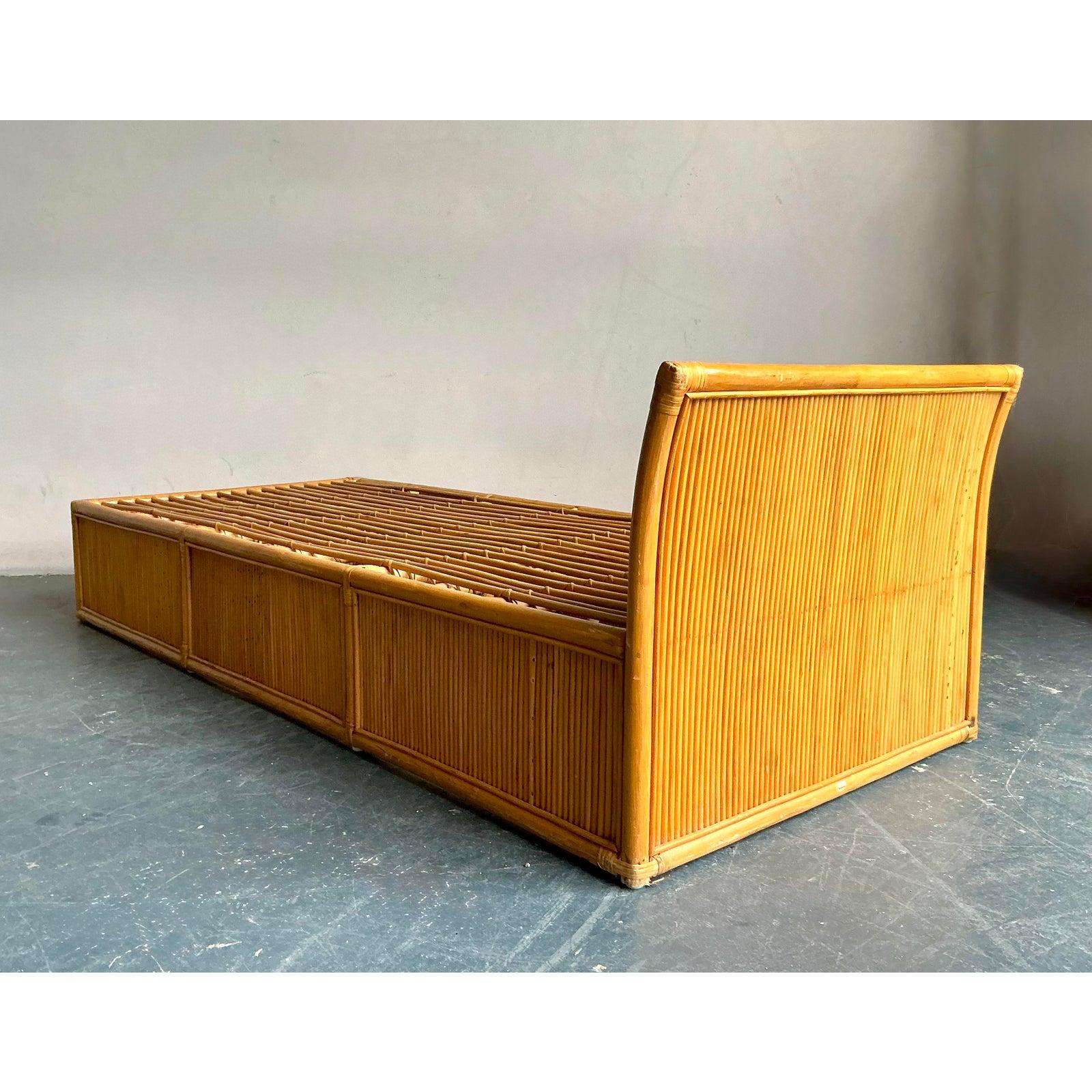 20ième siècle Lit de jour Vintage Boho en rotin en vente