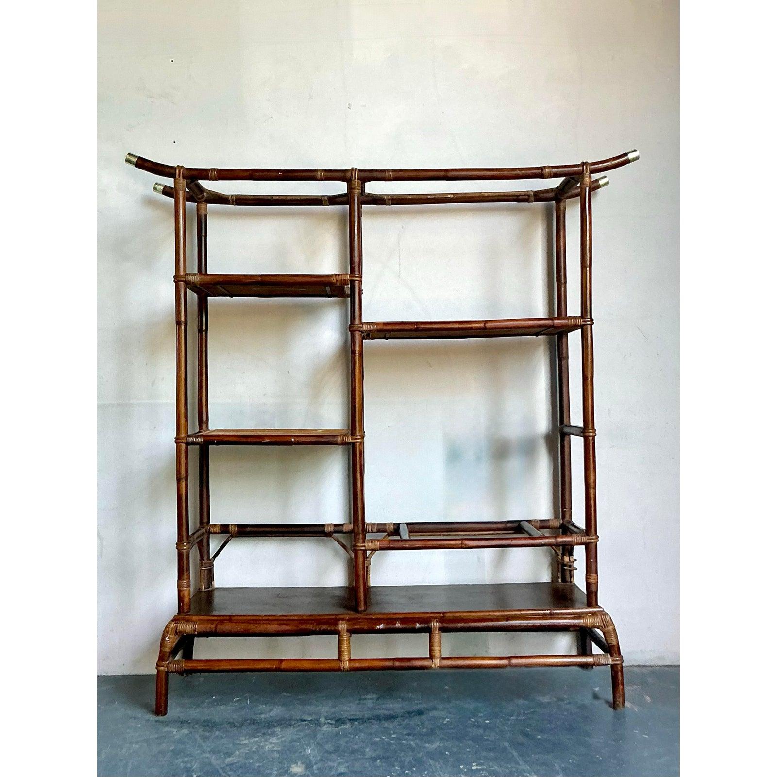 Pagoda de ratán boho vintage según John Wisner para Ficks Reed Latón en venta