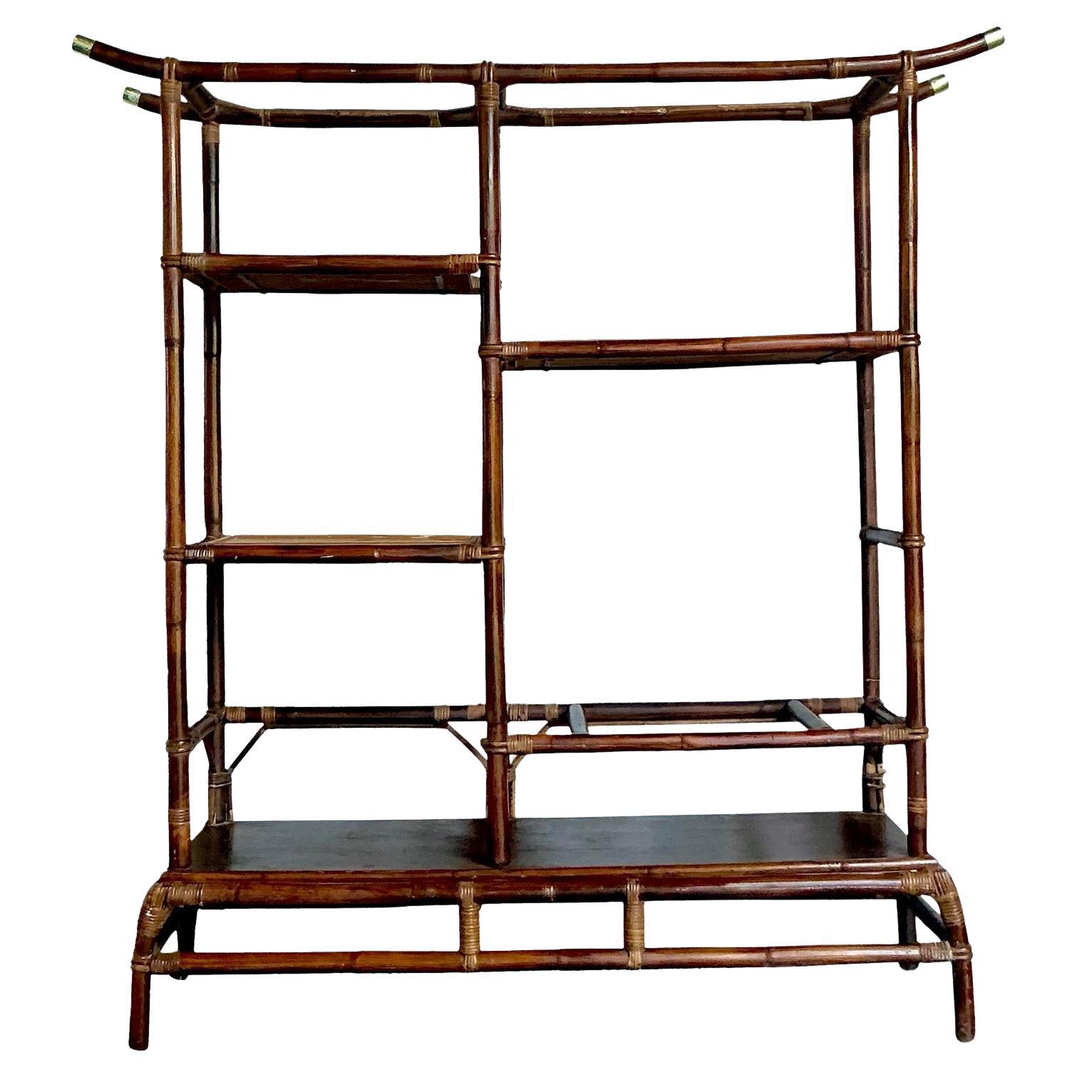 Etagere a pagoda in rattan vintage dopo John Wisner per Ficks Reed
