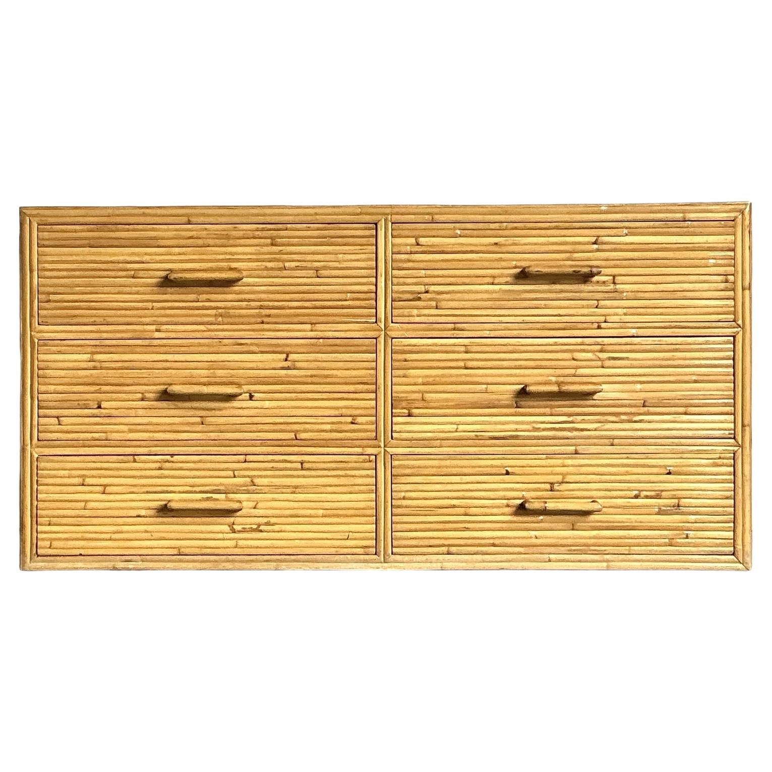 Comò a sei cassetti in rattan vintage Boho