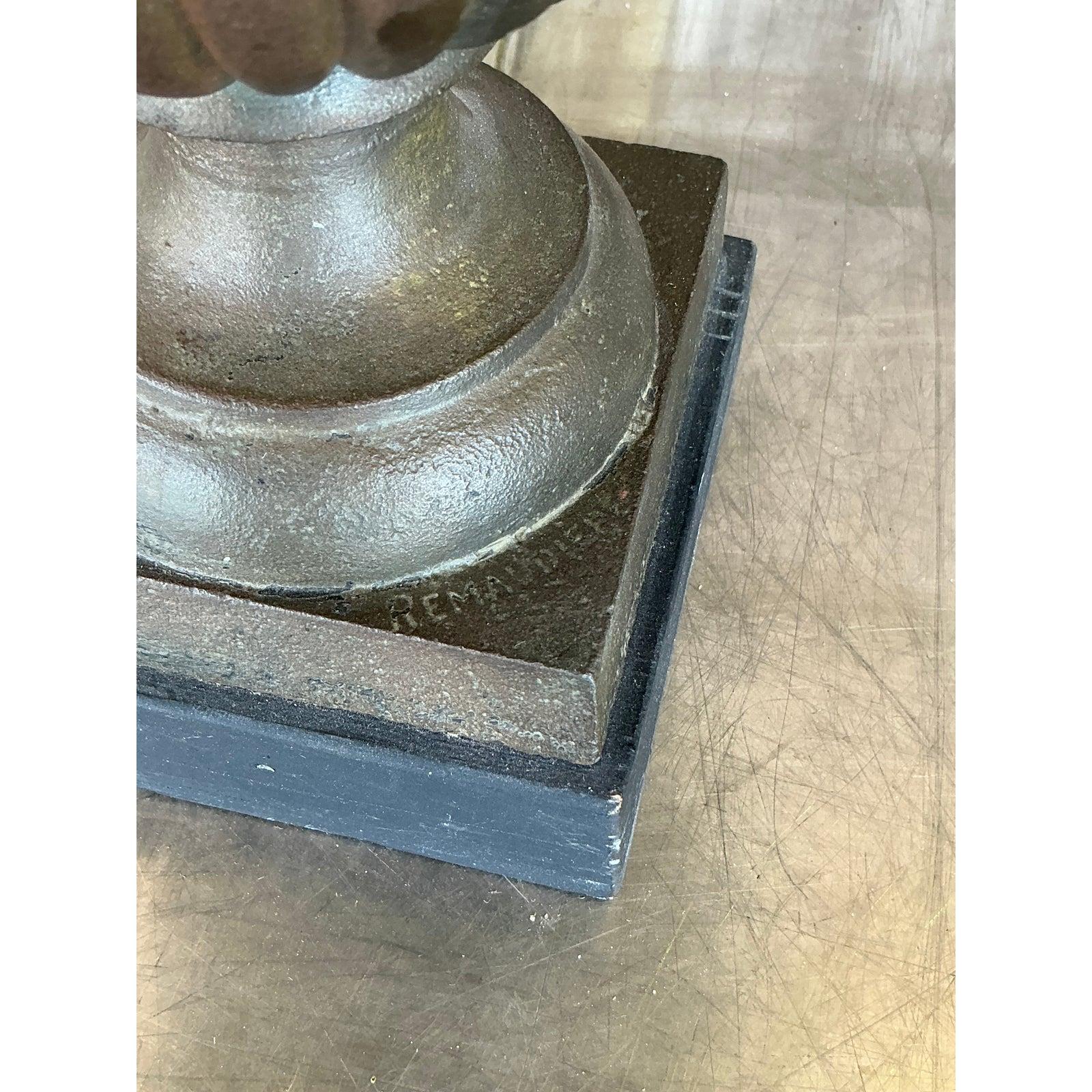 Métal Lampe Urne Boho Remaudier avec abat-jour en métal - Paire en vente