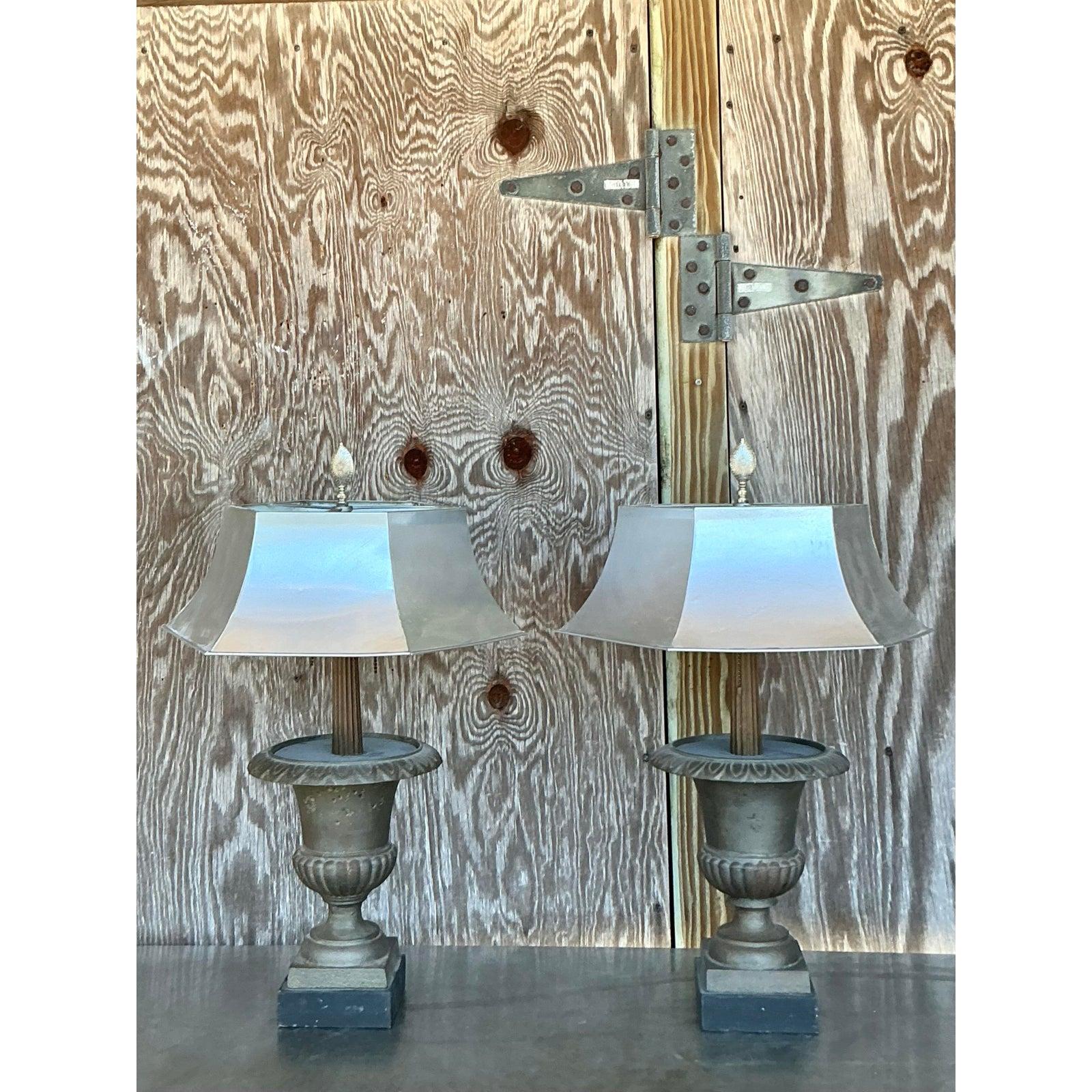 Lampe Urne Boho Remaudier avec abat-jour en métal - Paire en vente 2