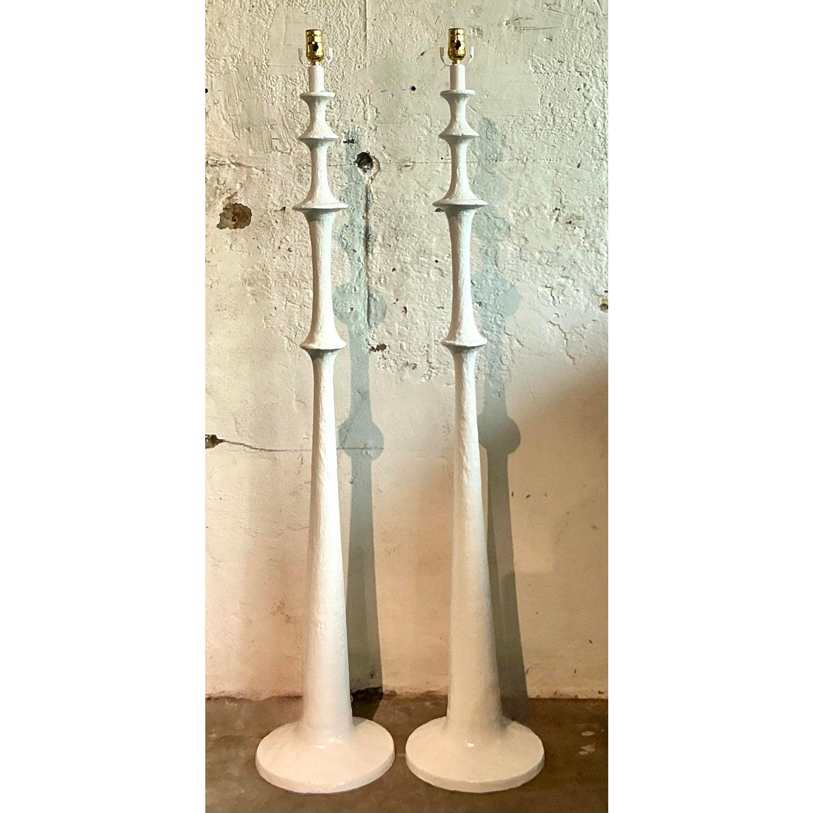 Metallo Lampade da terra vintage con anelli boho - Una coppia in vendita