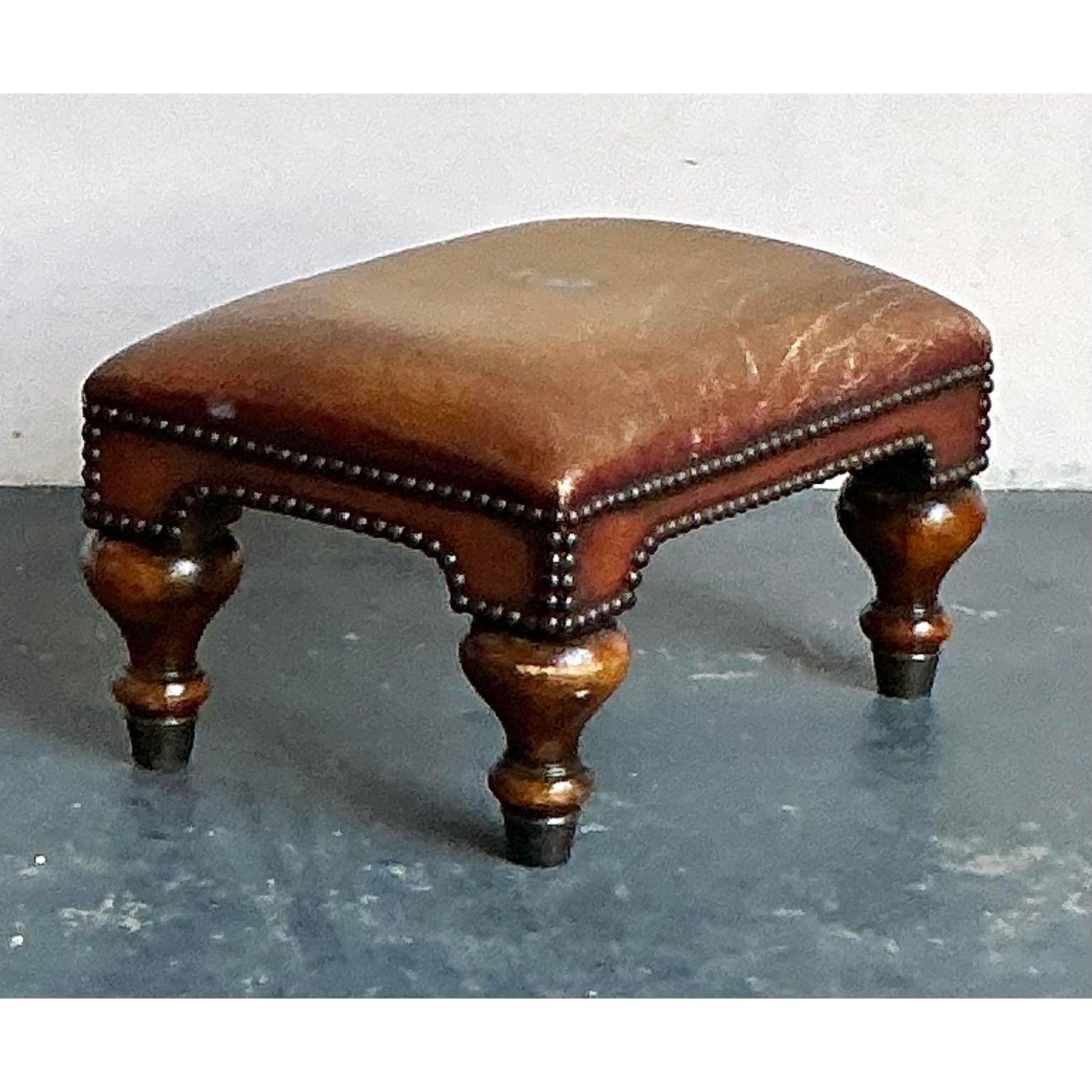 Victorien Vintage Boho Royal Crest Leather Footstool en vente