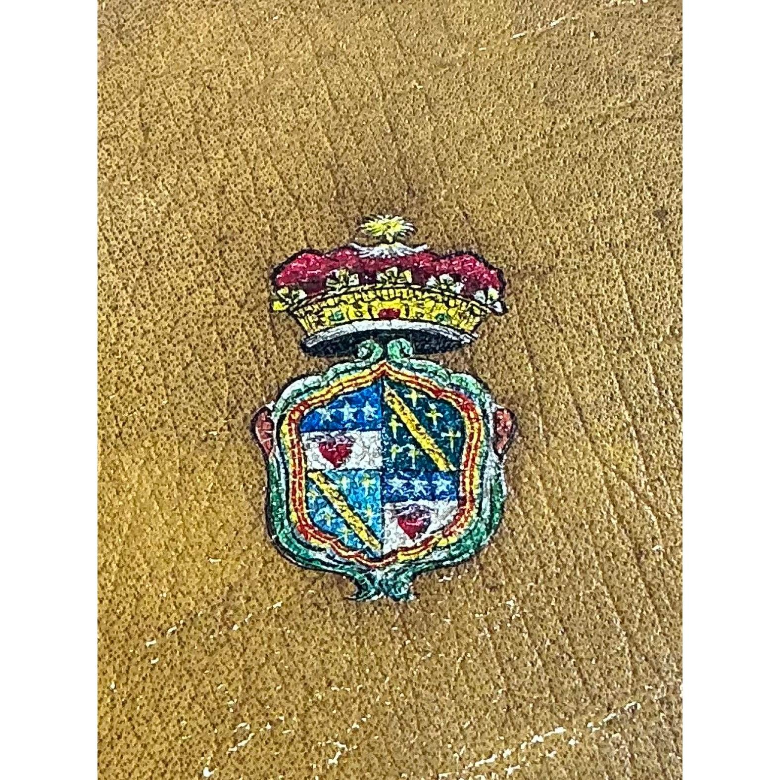 Laiton Vintage Boho Royal Crest Leather Footstool en vente