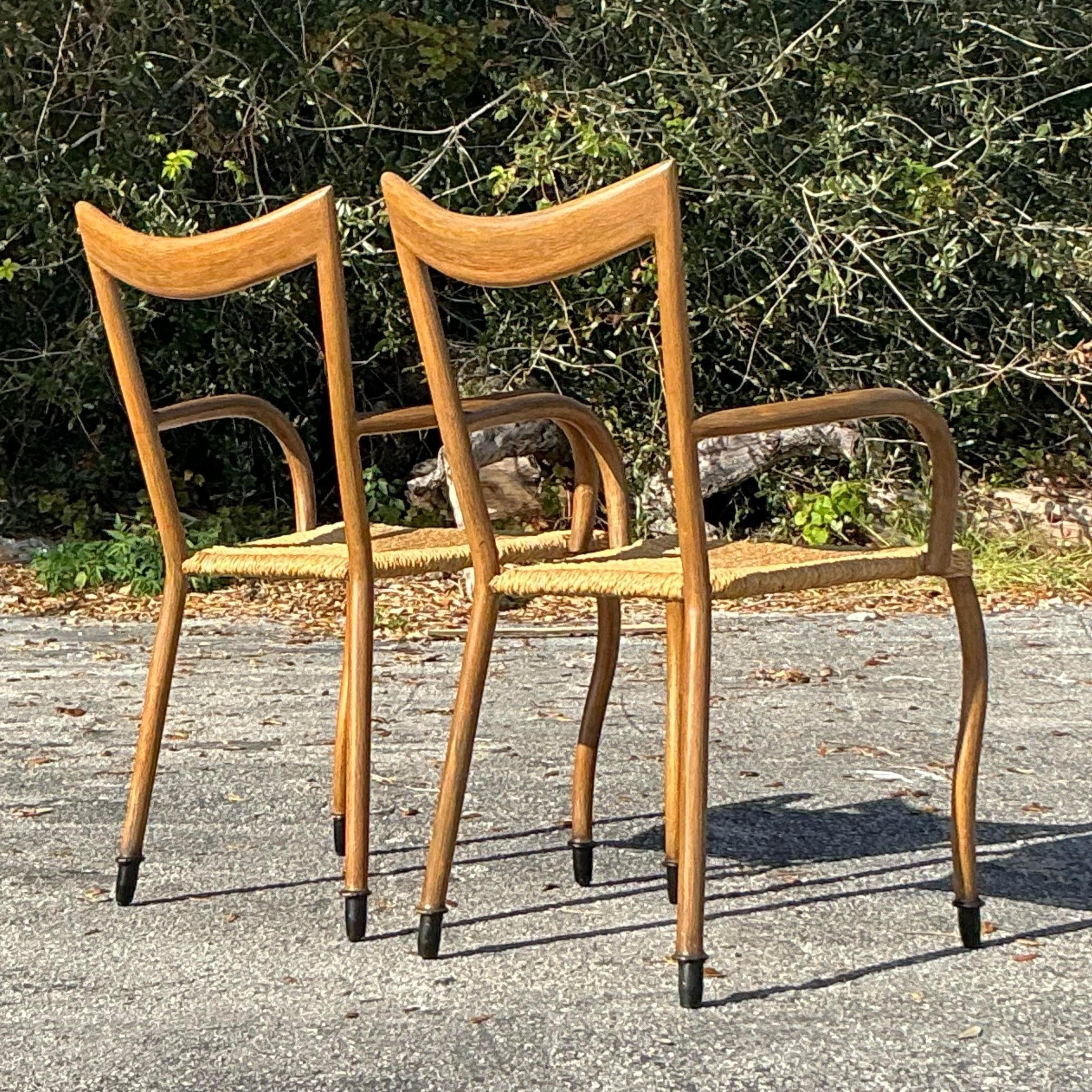 Chaises à accoudoirs vintage Boho à siège en jonc - une paire en vente 3