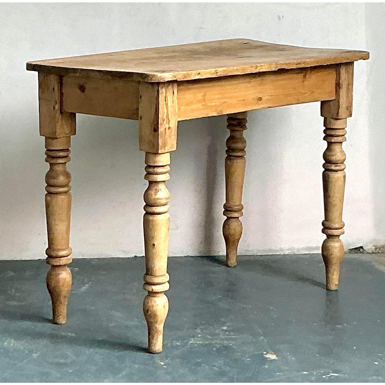 20ième siècle Table Vintage Boho Rustique Barn Wood en vente