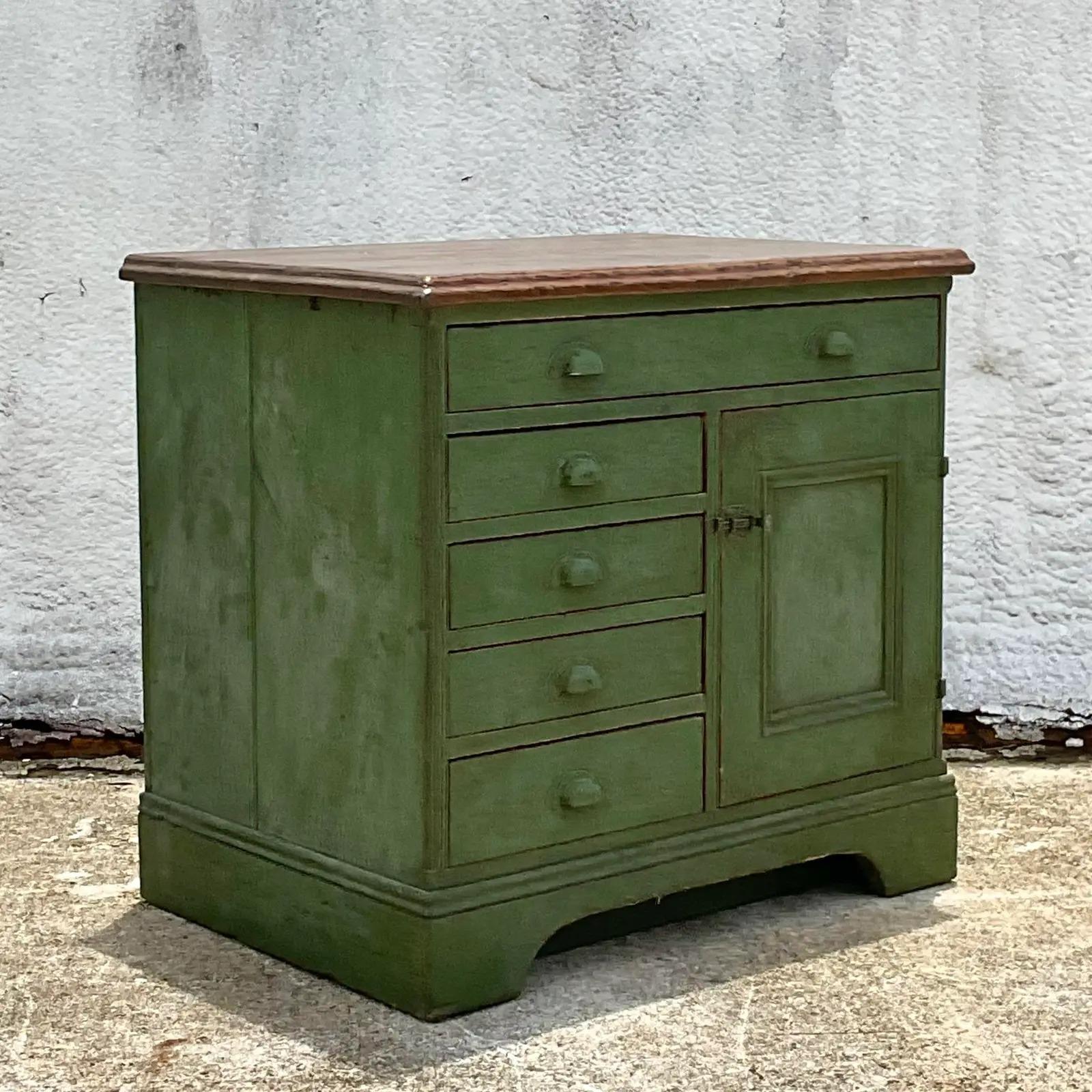 Nord-américain Meuble de rangement vintage bohème rustique vert