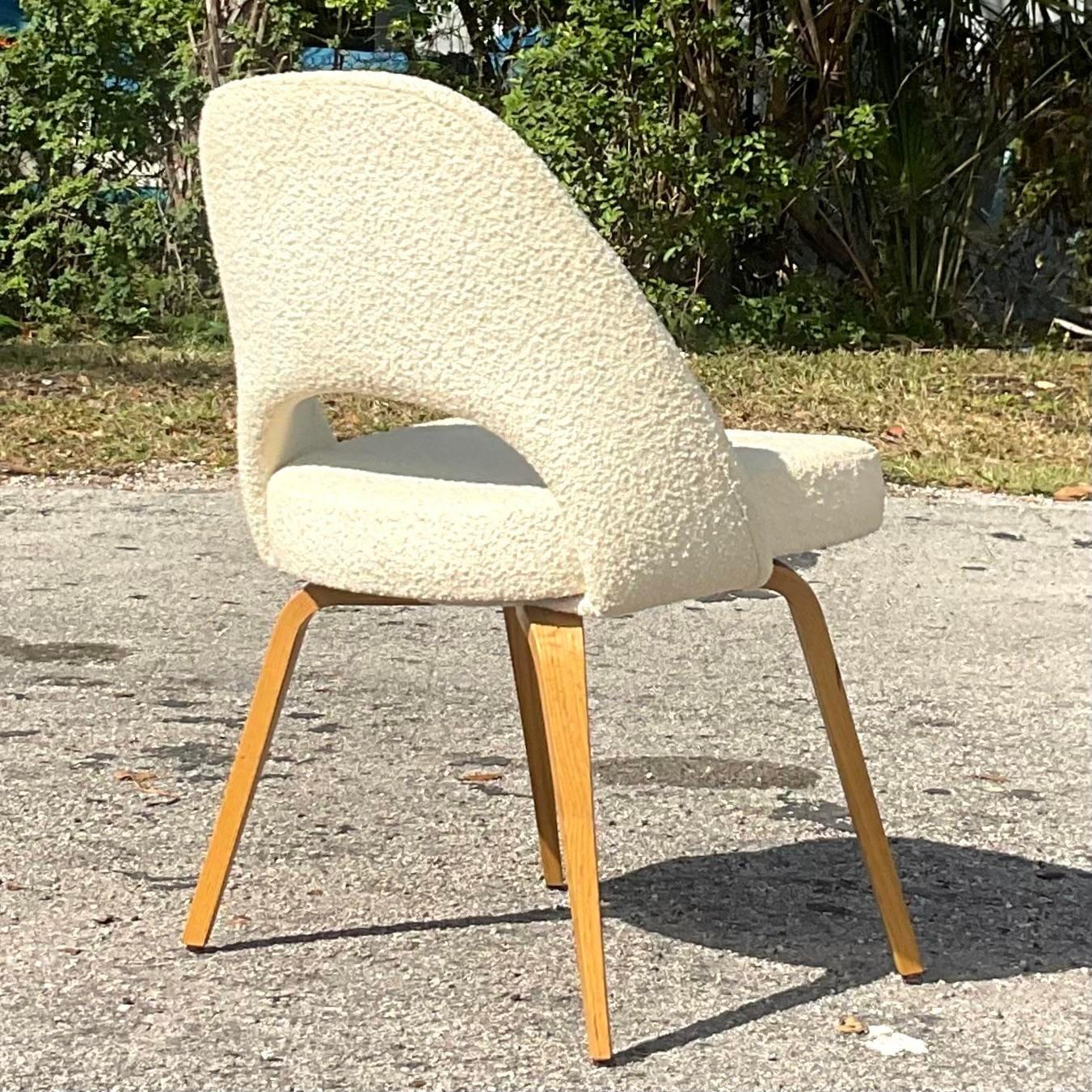 20th Century Vintage Boho Saarinen for Knoll Executive Armless Boucle Chair For Sale