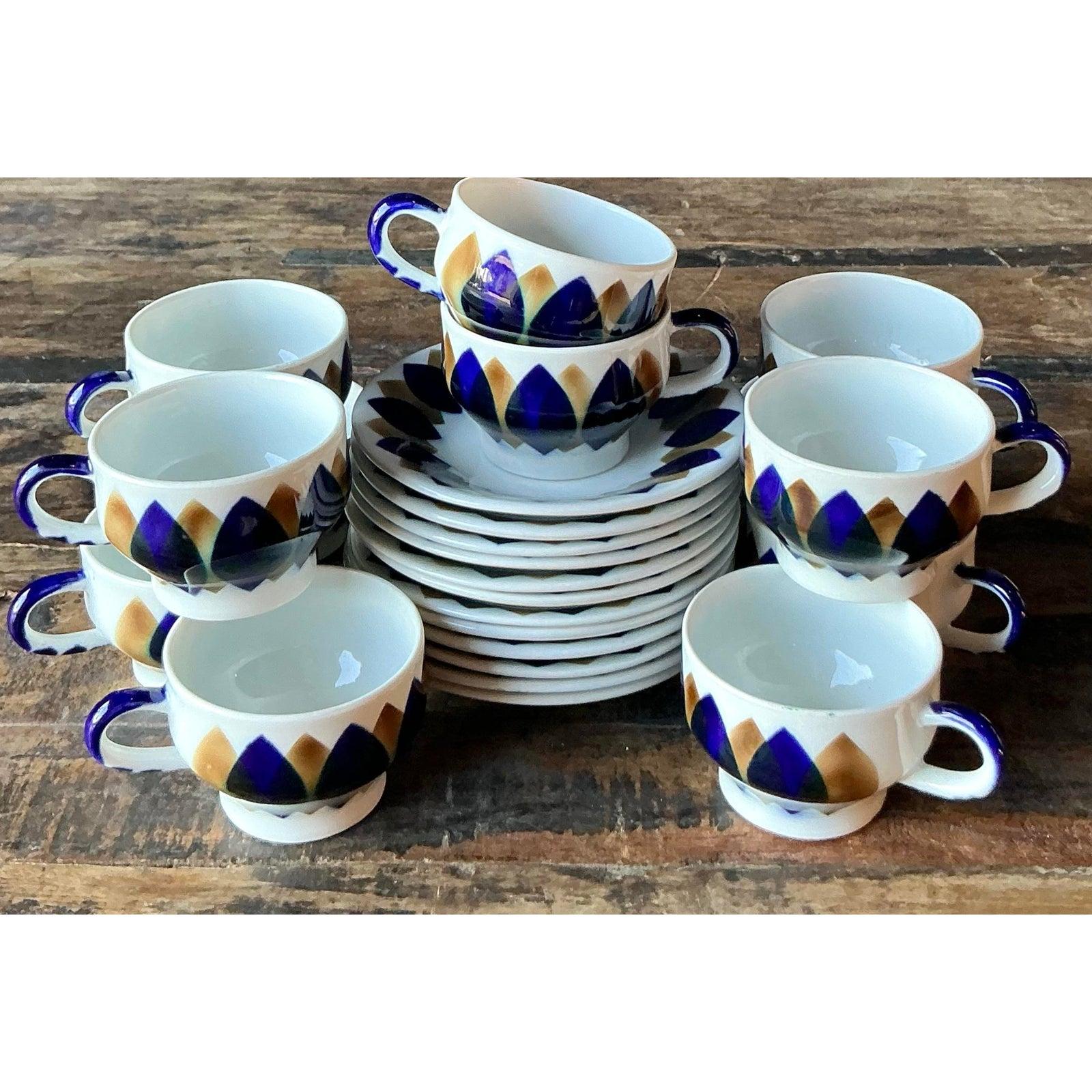 Vintage Boho Sargadelos Keramik Demitasse Tasse und Untertasse - Service für 12 im Zustand „Gut“ im Angebot in West Palm Beach, FL