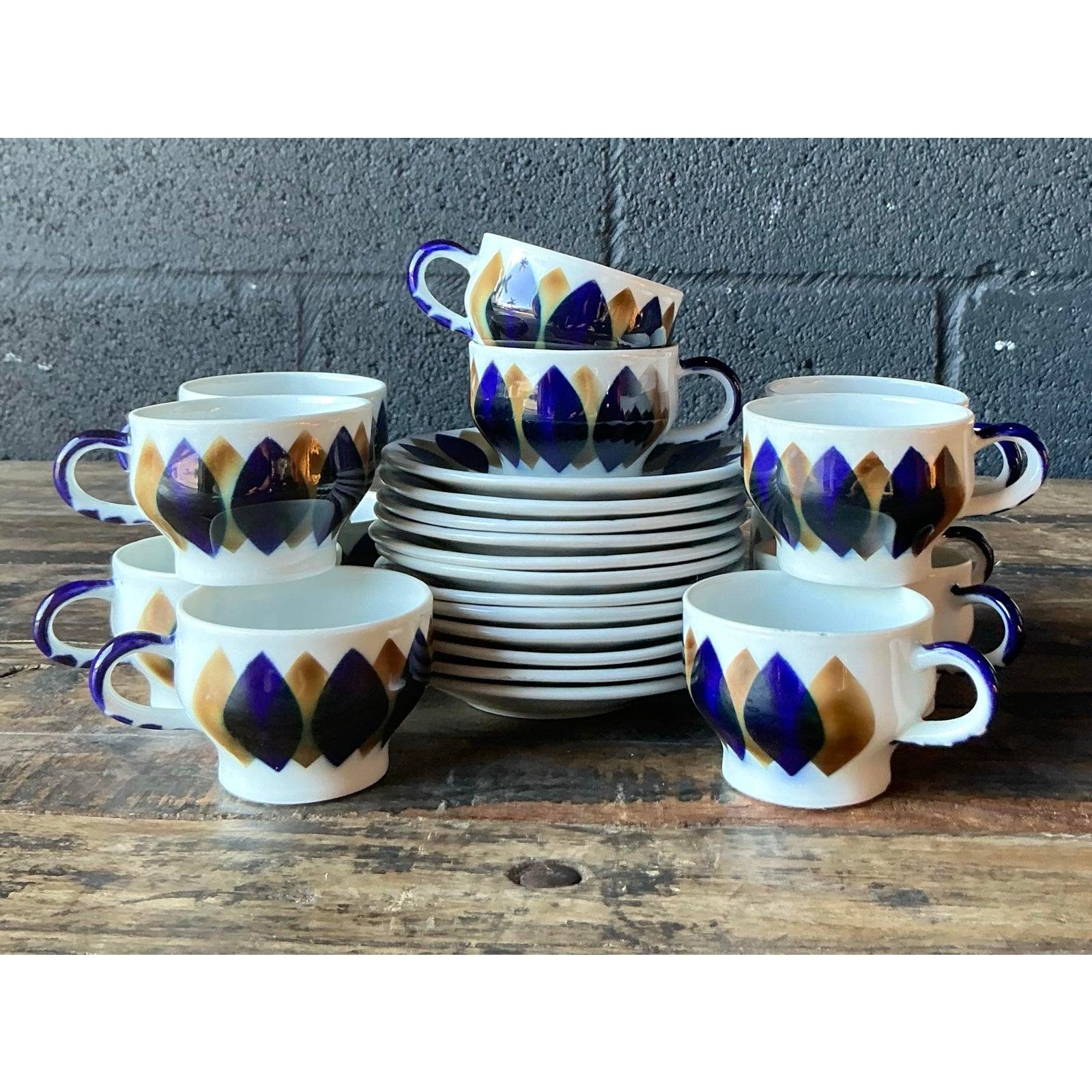 Vintage Boho Sargadelos Keramik Demitasse Tasse und Untertasse - Service für 12 im Angebot 1