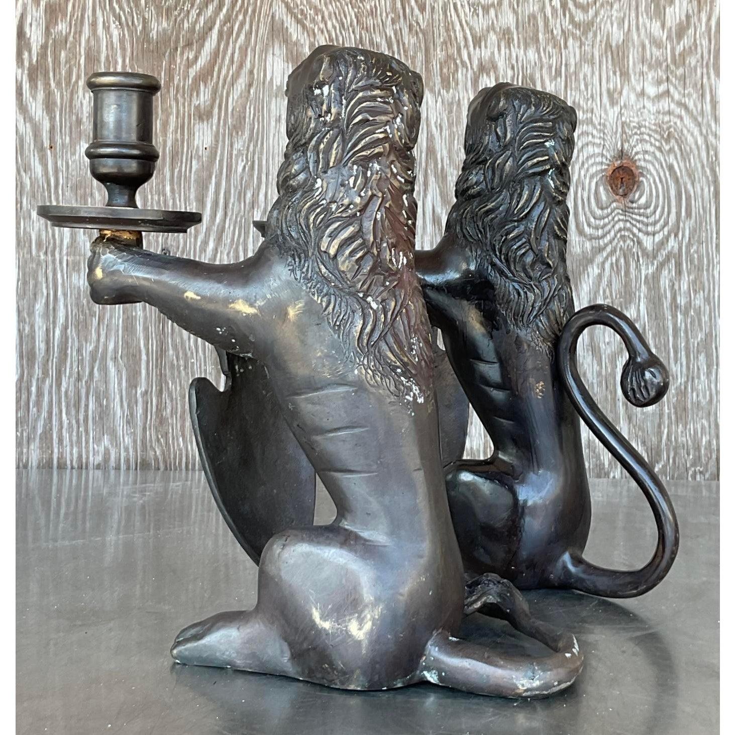 XX secolo Candelieri araldici in bronzo di Boho Sarreid - Una coppia in vendita