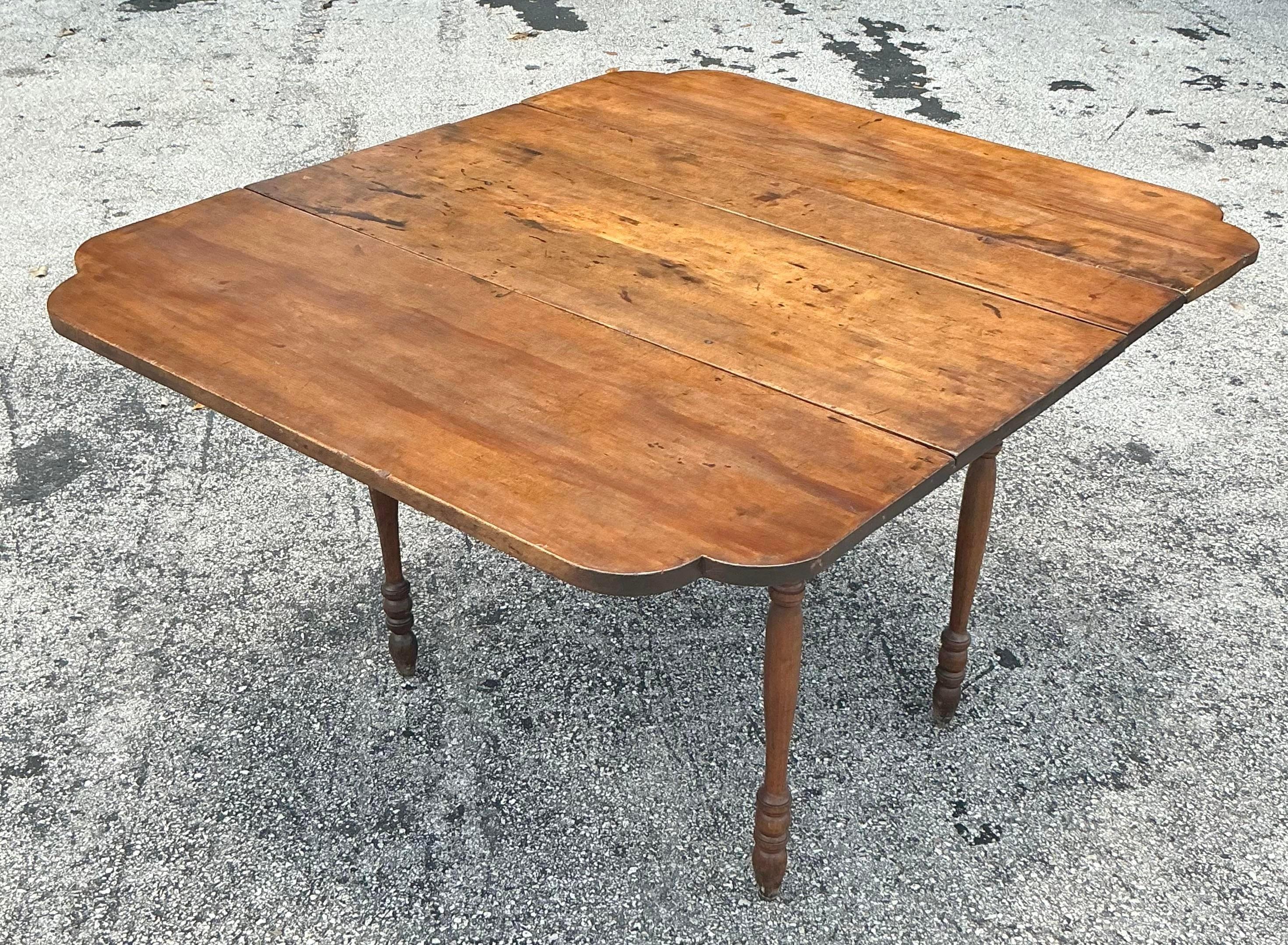 Vintage Boho Scalloped Plank Drop Leaf Dining Table In Good Condition In West Palm Beach, FL