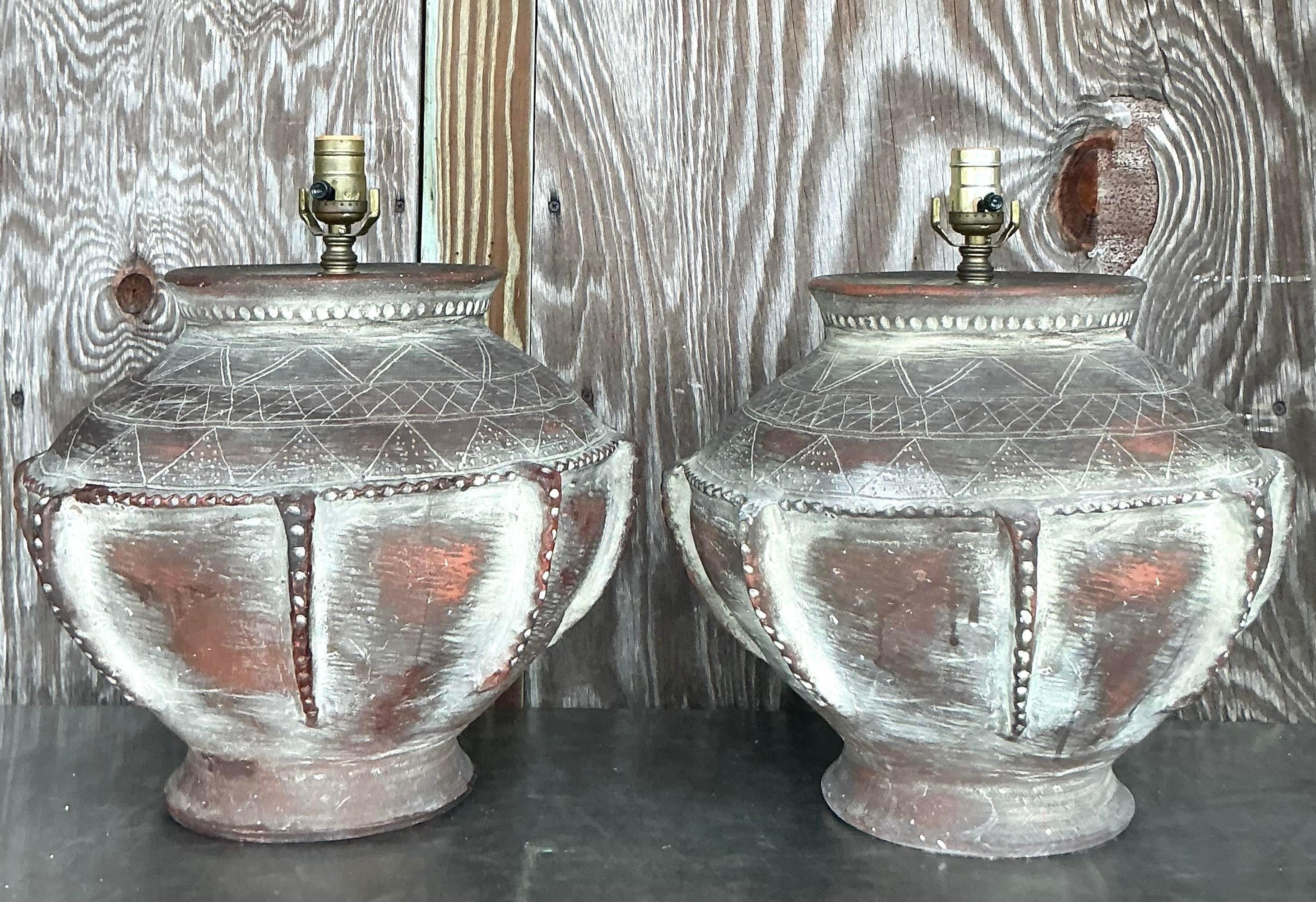 20ième siècle Lampes Vintage Boho en terre cuite - une paire en vente