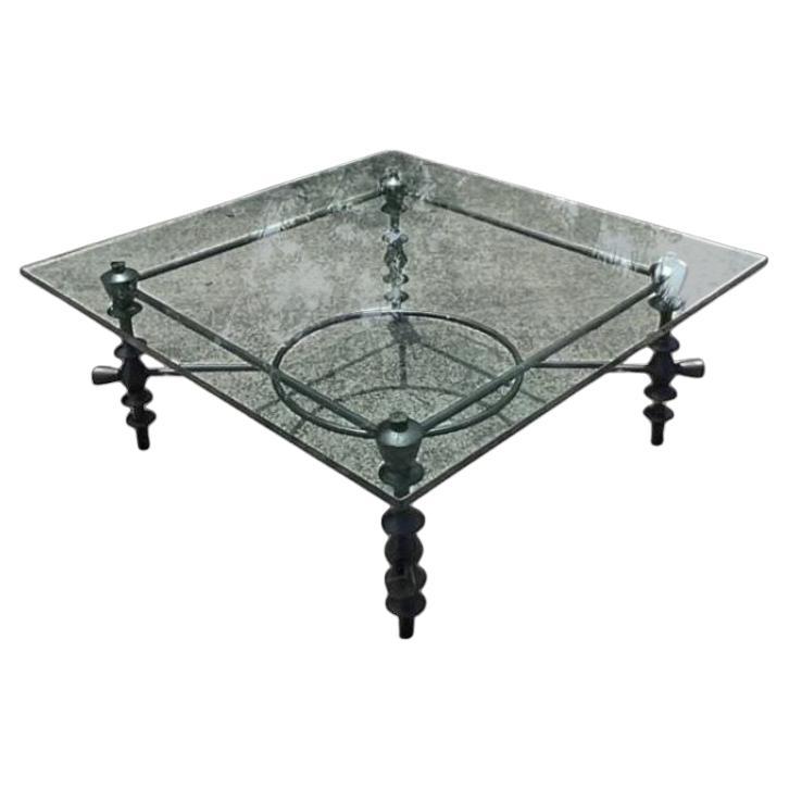 Mesa de centro vintage boho de hierro forjado con patas esculpidas según Giacometti