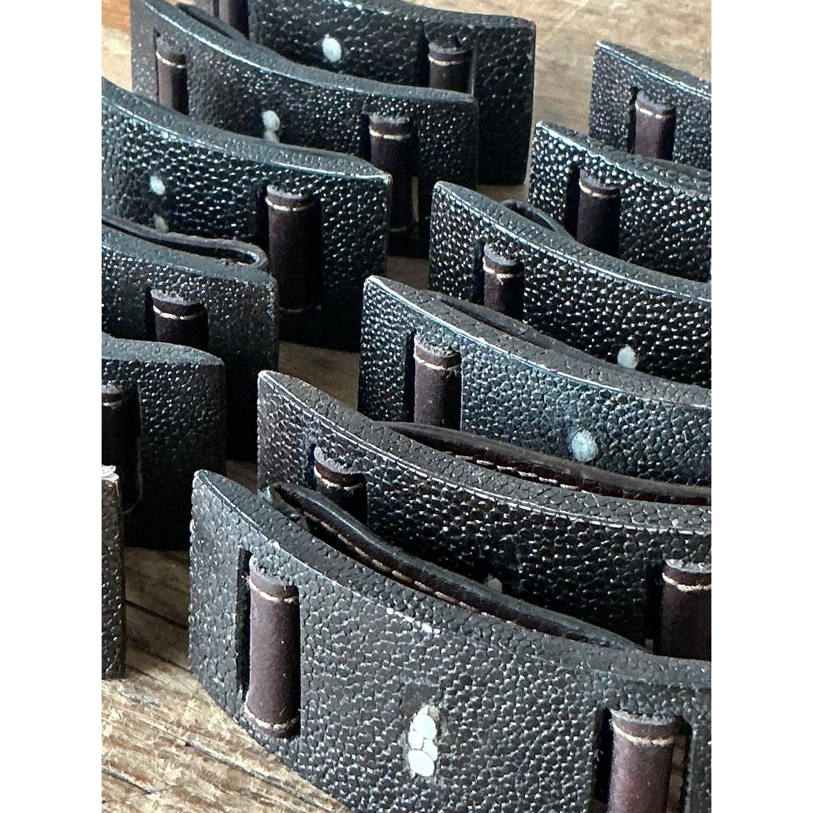 Vintage Boho Shagreen Napkin Rings - Set of 12 im Zustand „Gut“ im Angebot in West Palm Beach, FL