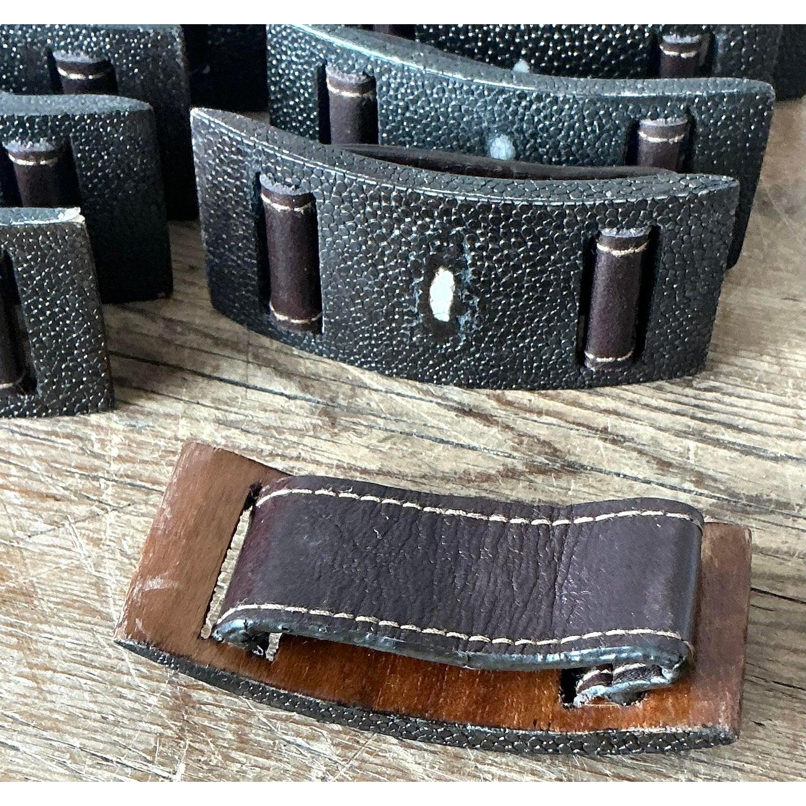 Vintage Boho Shagreen Napkin Rings - Set of 12 (20. Jahrhundert) im Angebot