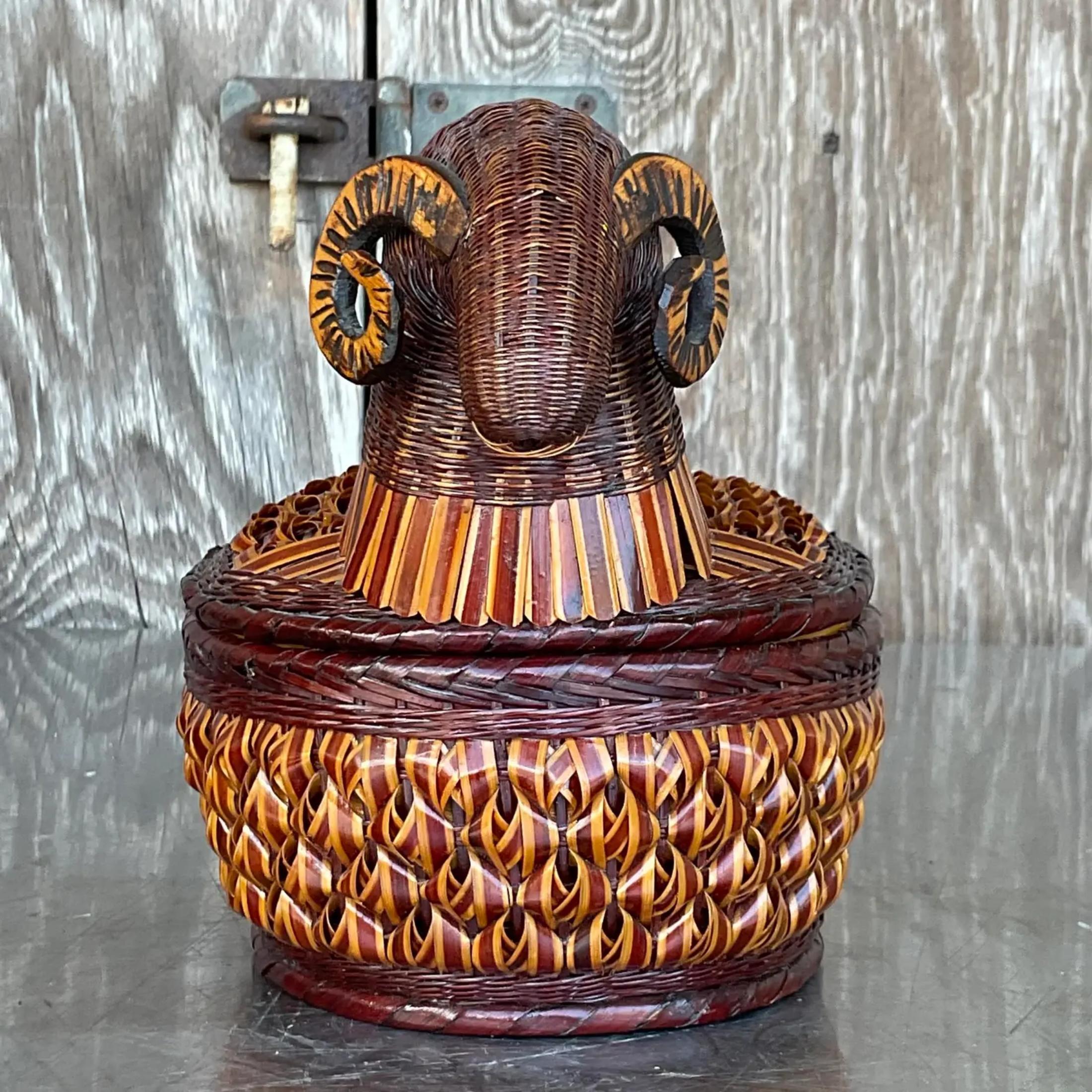 Vintage Boho Shanghai Weave Rams Head Basket In Good Condition For Sale In west palm beach, FL