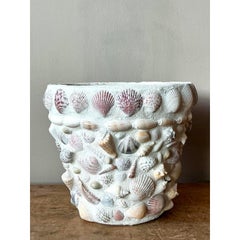 Fioriera vintage incrostata di conchiglie Boho