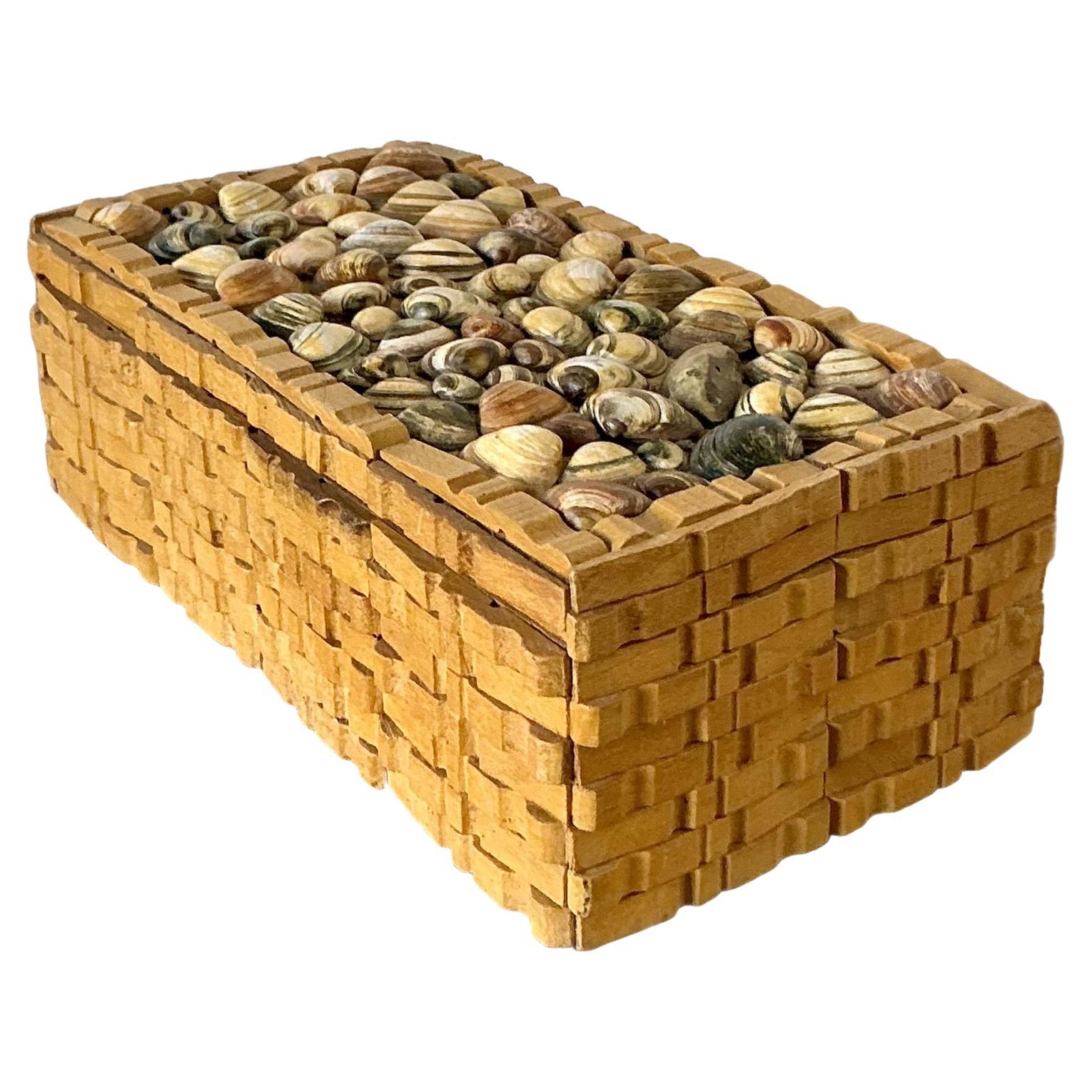 Caja de madera con incrustaciones de conchas vintage boho