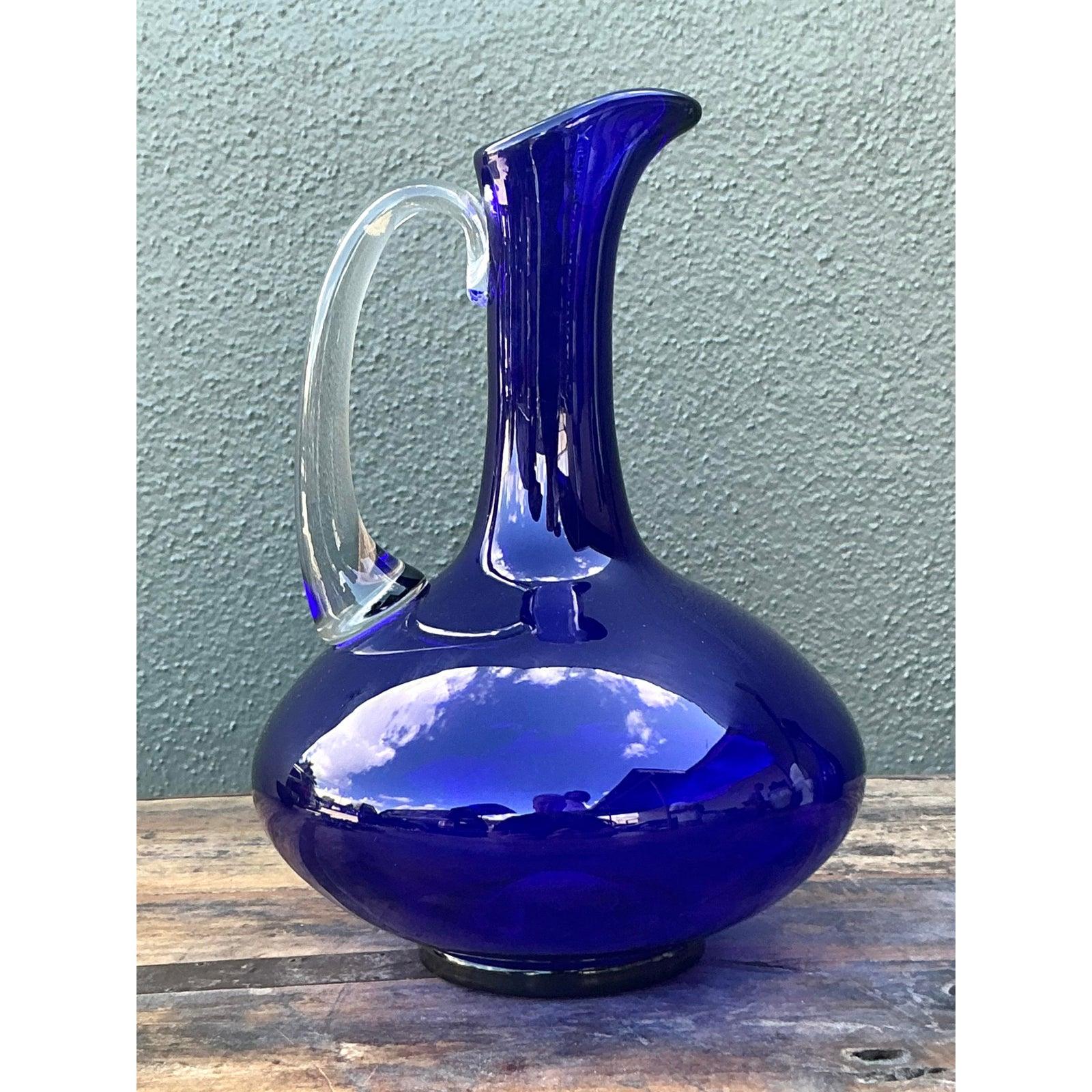 Vintage Boho signiert blau Kunstglas Krug im Zustand „Gut“ im Angebot in West Palm Beach, FL