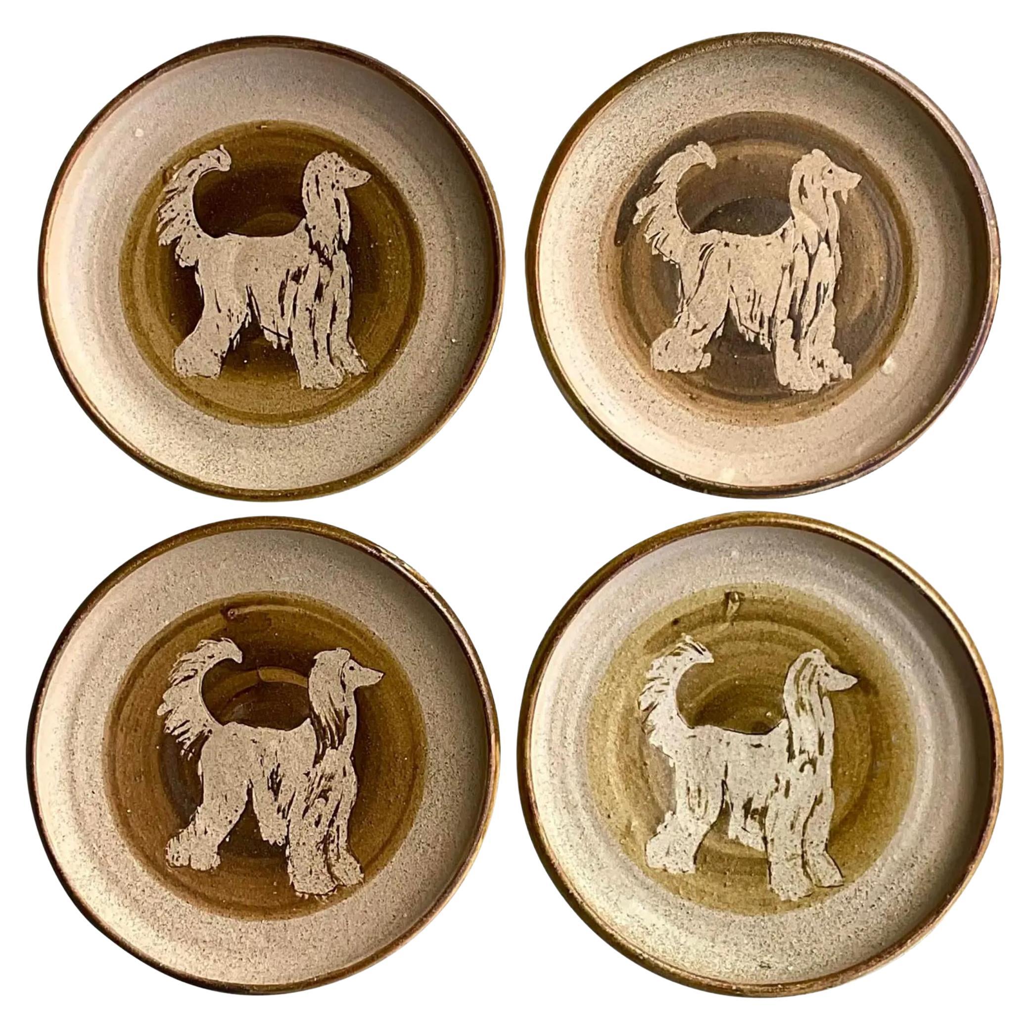 Vintage Boho Signed Studio Pottery Plates With Afghan Dogs - Set of 4 en vente