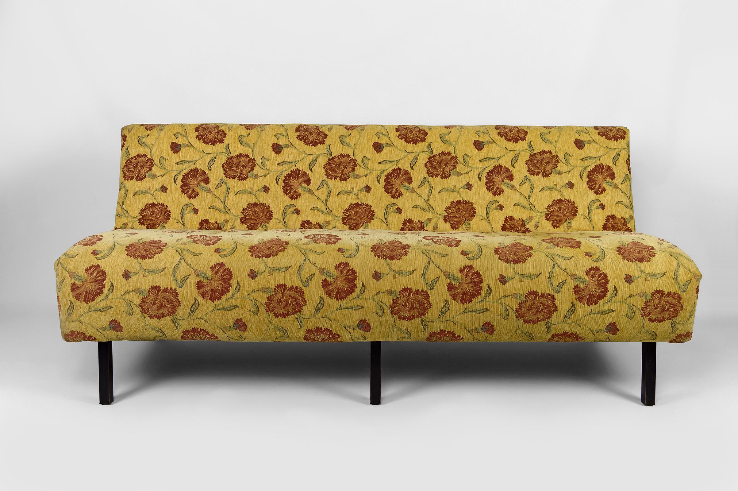 Bohemian Vintage Boho sofa with yellow and red floral fabric, France, Circa 1960 For Sale