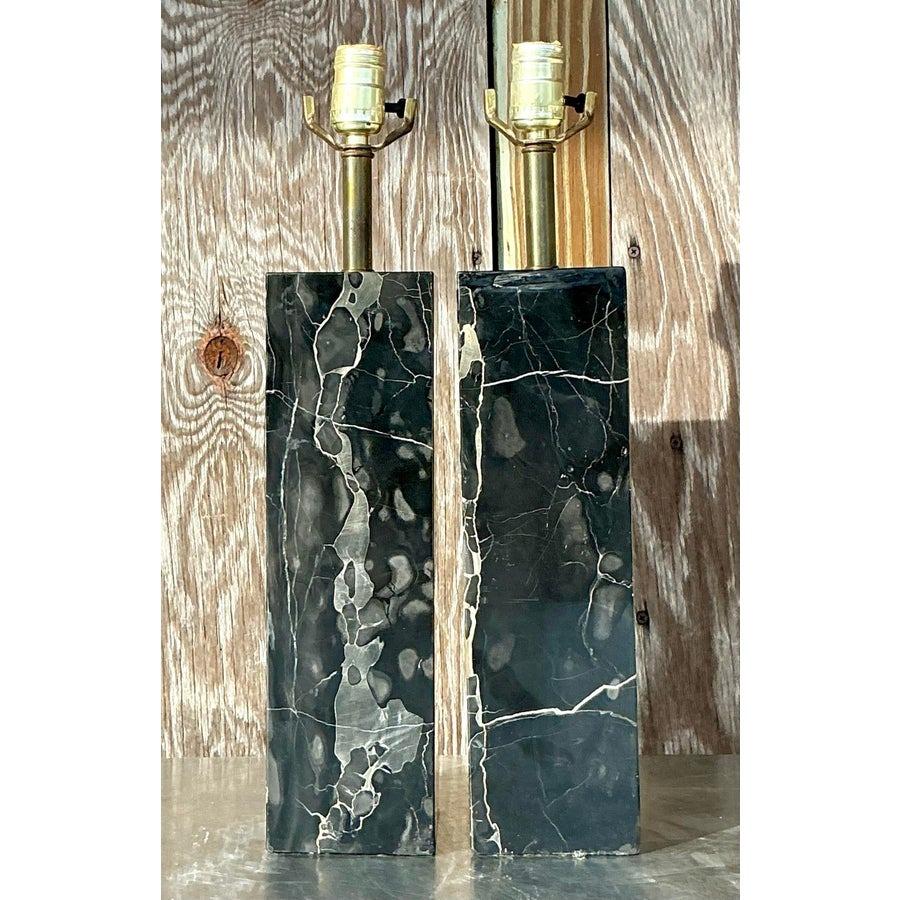 20ième siècle Paire de lampes vintage Boho en marbre noir massif en vente