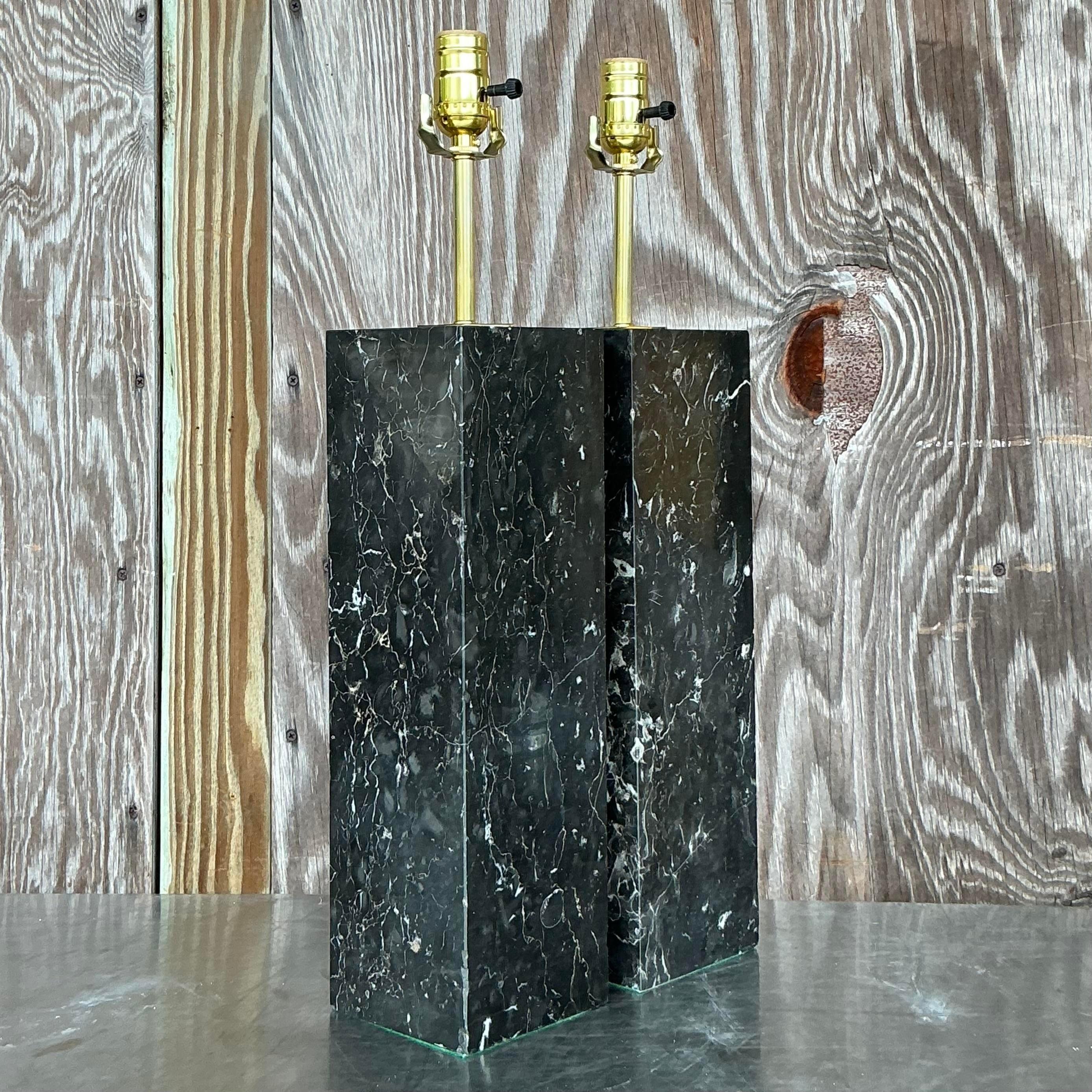 Paire de lampes vintage Boho en marbre noir massif en vente 2