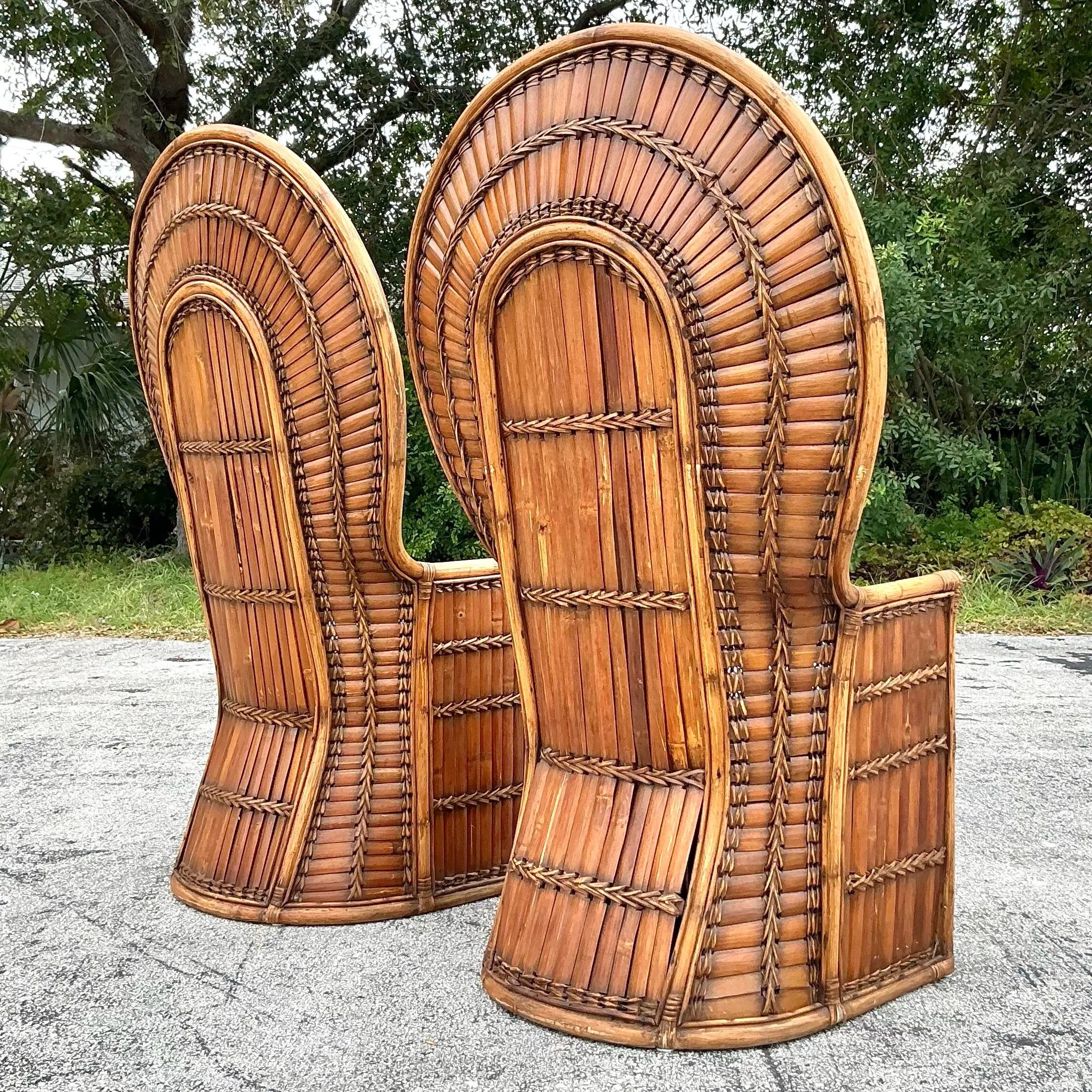 Sedie con schienale a ventaglio in rattan spaccato vintage Boho - una coppia in vendita 1