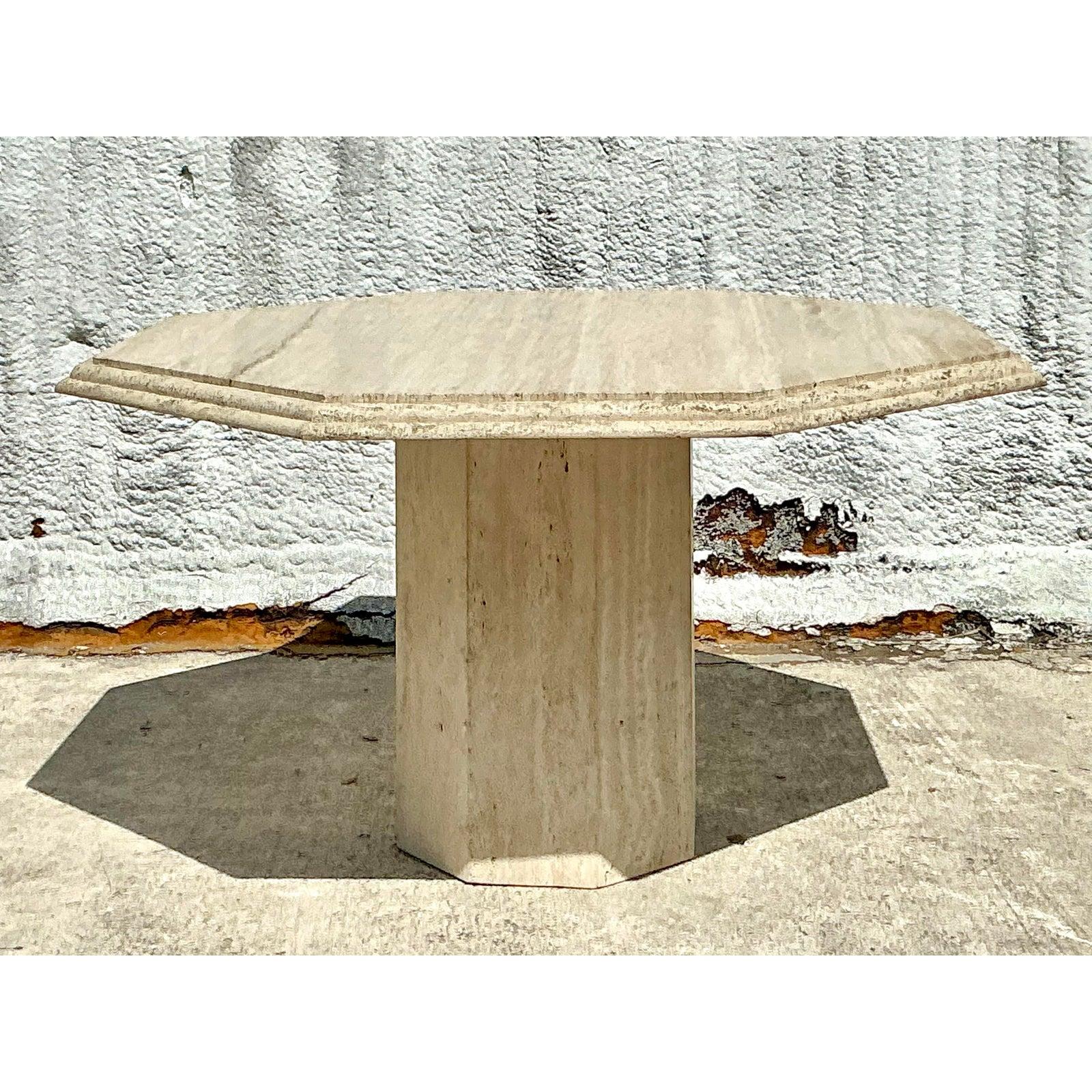 Table de salle à manger octogonale en travertin empilé Boho Vintage en vente 4