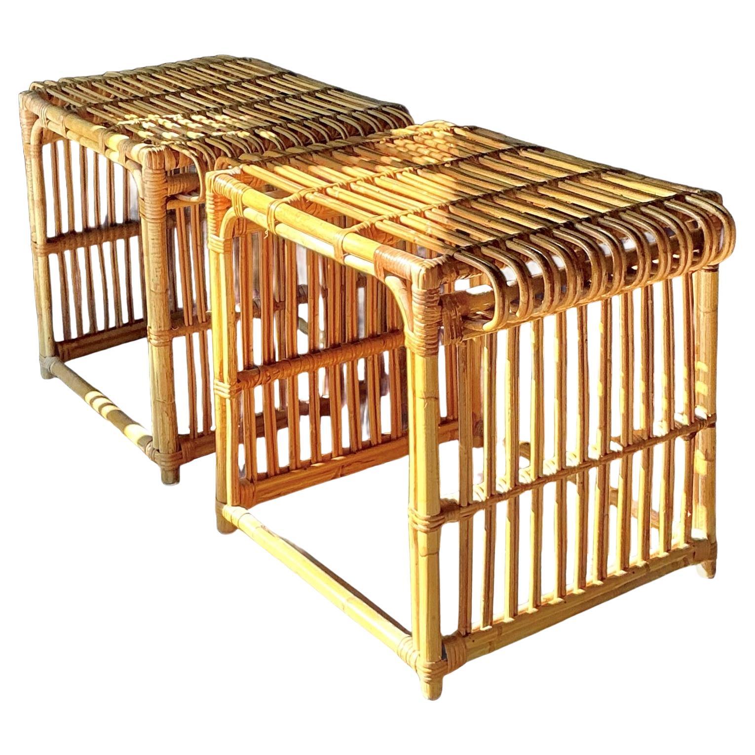 Paire de tables d'appoint vintage en rotin à bâtons Boho