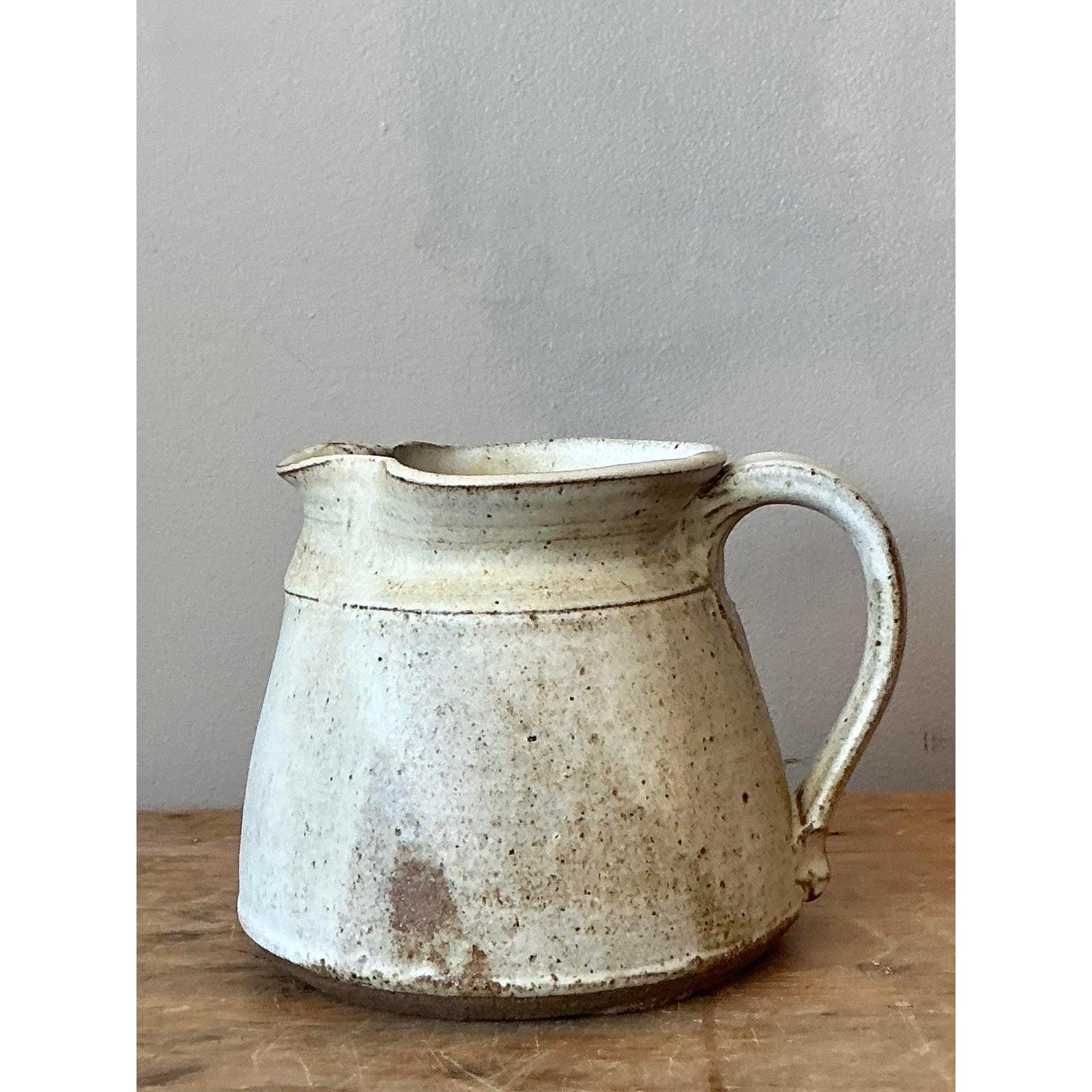 Boho Studio Pottery Vintage-Krug (Rustikal) im Angebot