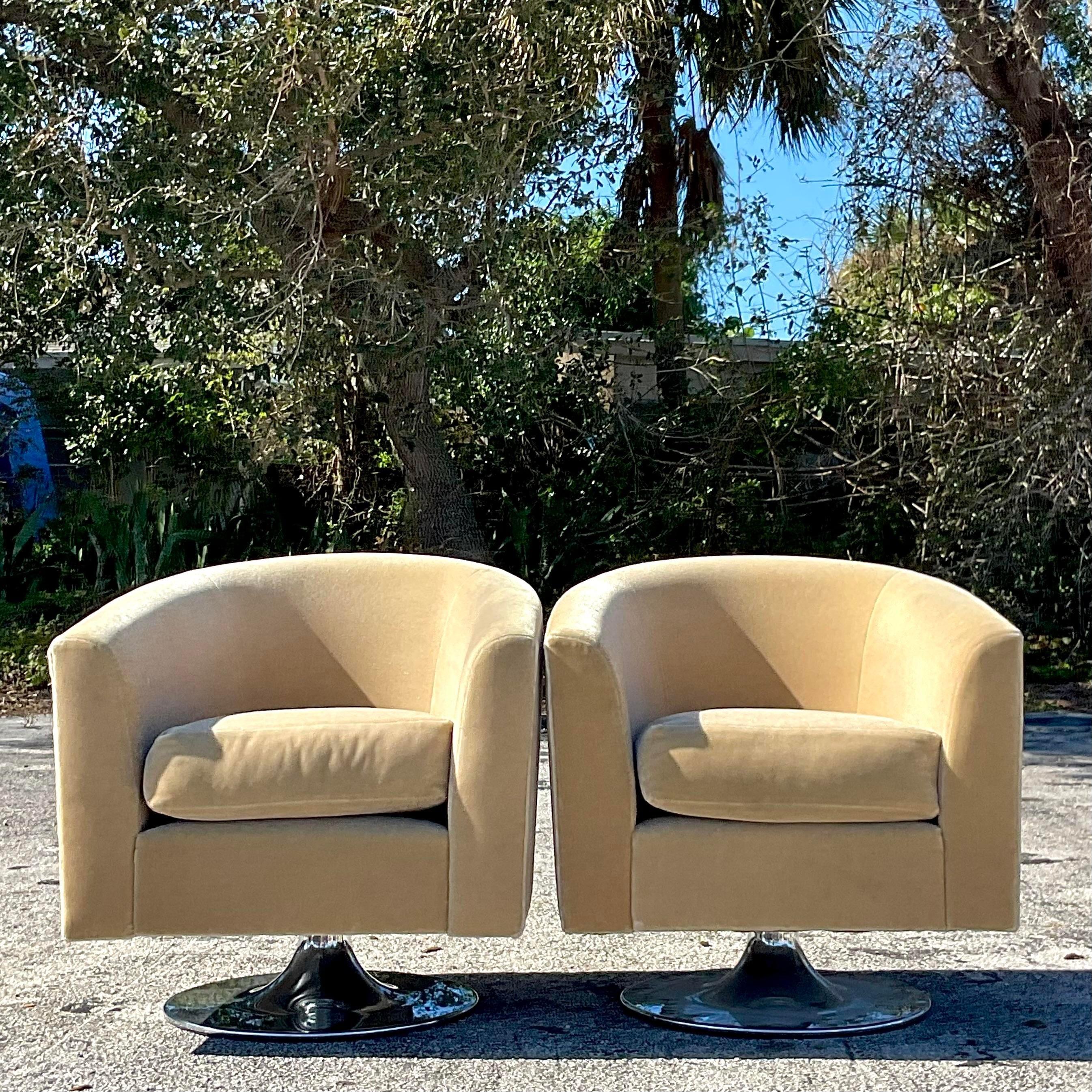 20th Century Vintage Boho Swivel Chairs on Cast Aluminum Pedestal Bases After Harvey Probber For Sale