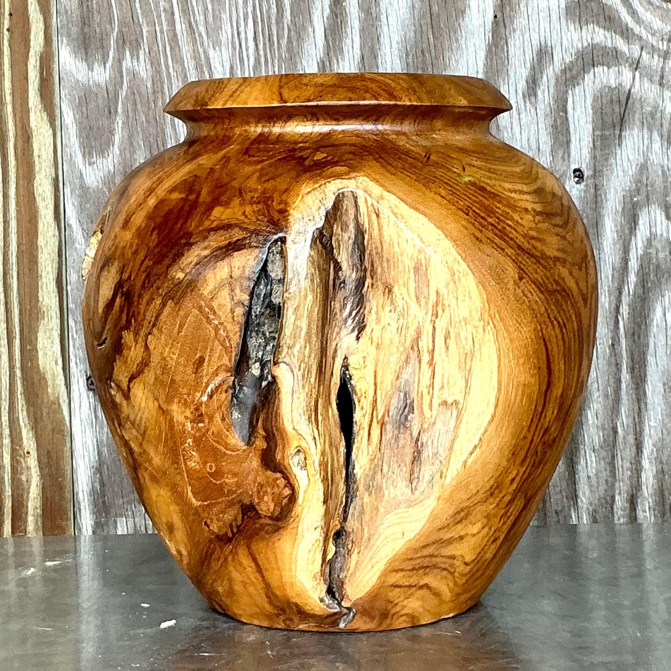 Vaso vintage in legno di teak tornito di Boho In condizioni buone in vendita a West Palm Beach, FL