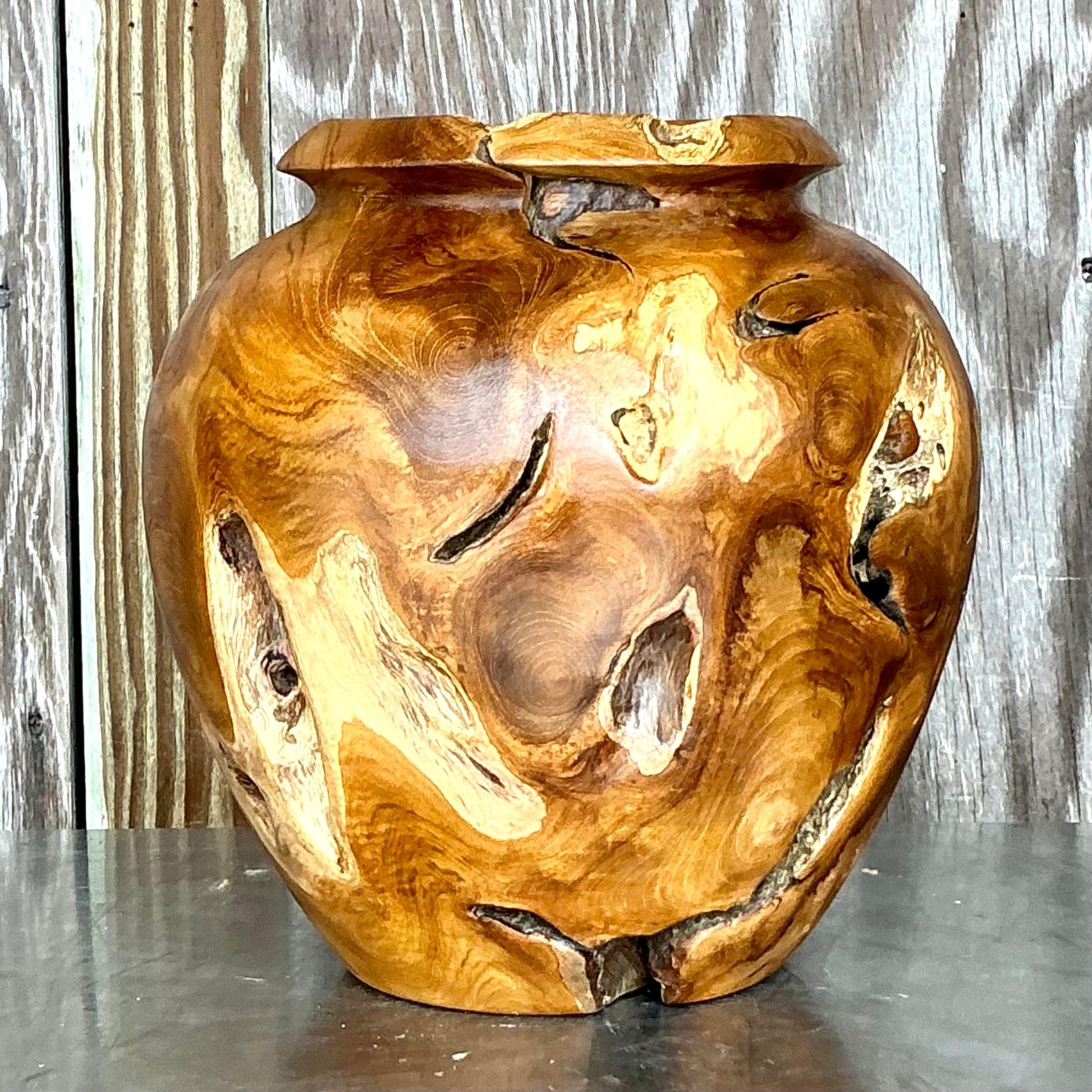 XX secolo Vaso vintage in legno di teak tornito di Boho in vendita