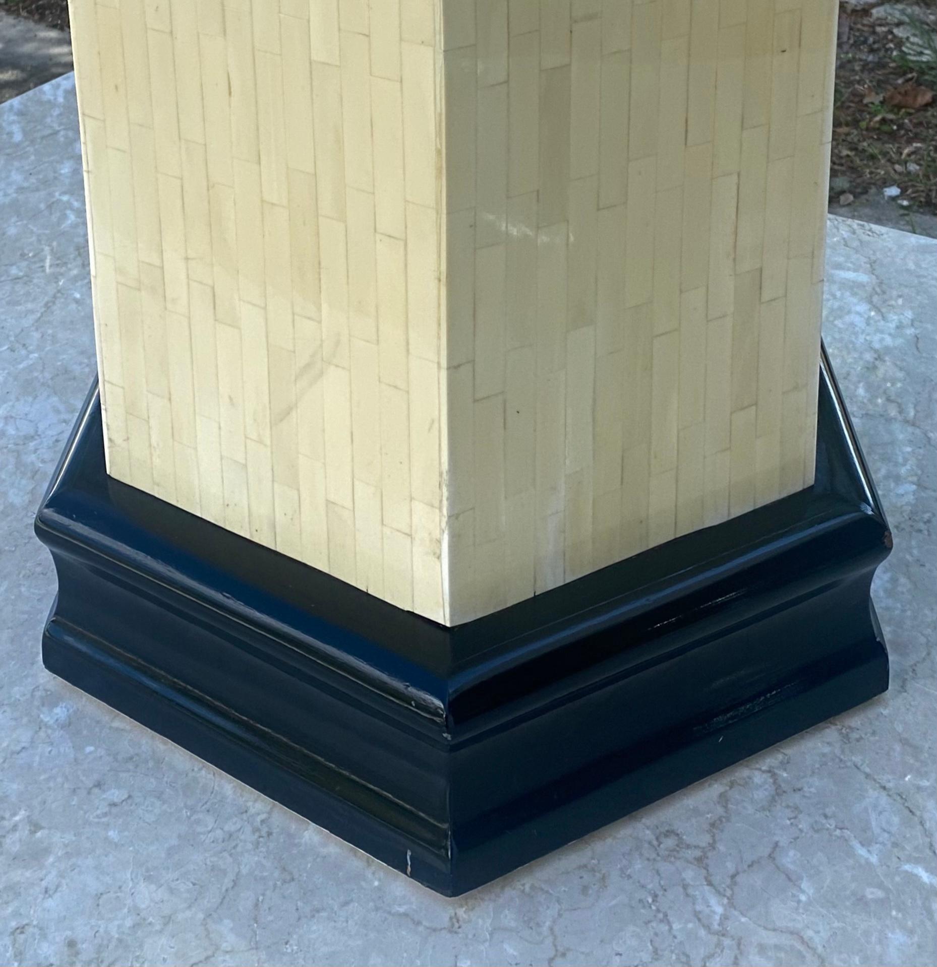 Vintage Boho Tessellated Bone Pedestal In Good Condition For Sale In west palm beach, FL